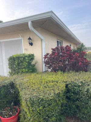 White Vinyl Gutters Installation in Sarasota FL
