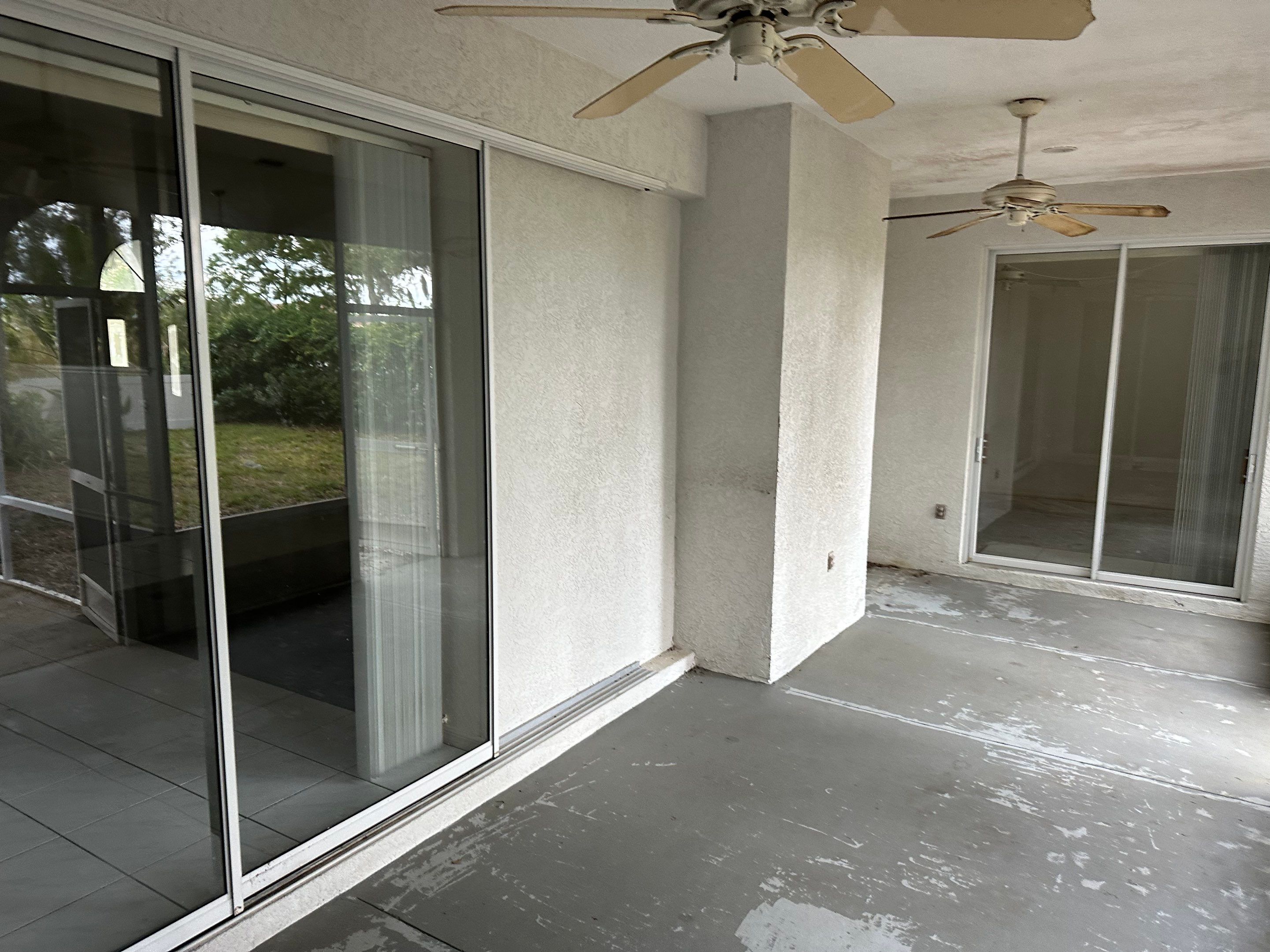 1-Story House Wash, Driveway, Patio/Lanai & Screen Enclosure Cleaning in Oakley Community, Ellenton, FL | Sunshine AquaWash by Sunshine AquaWash