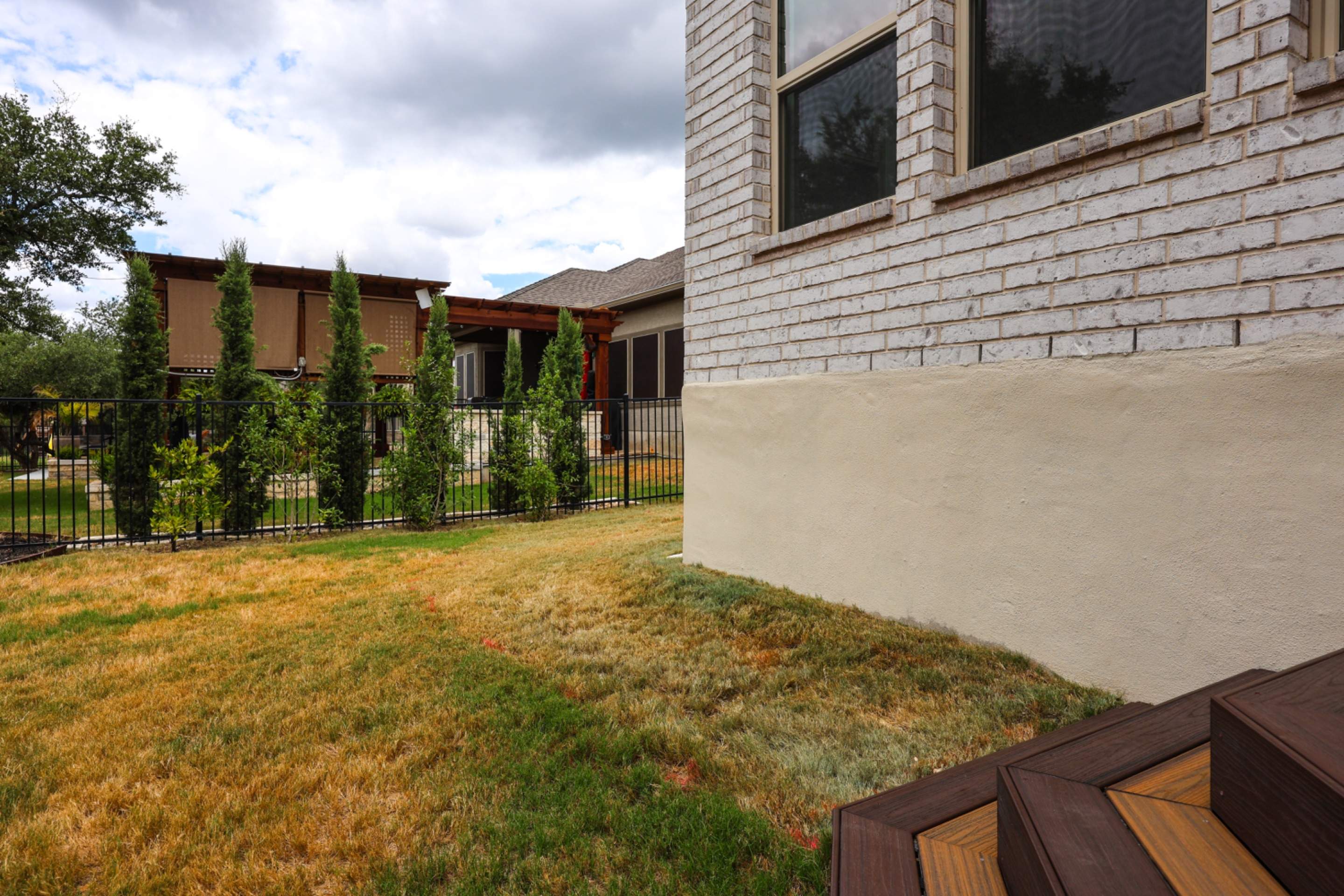 Royal Oak Estates - San Antonio,TX by Hole In One Lawns, LLC