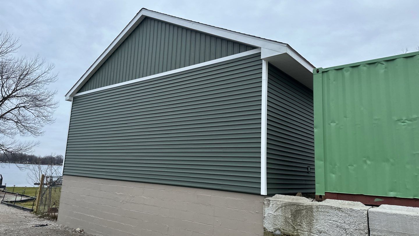 Siding Replacement using CertainTeed Restoration Classis D4 by 180 Contractors