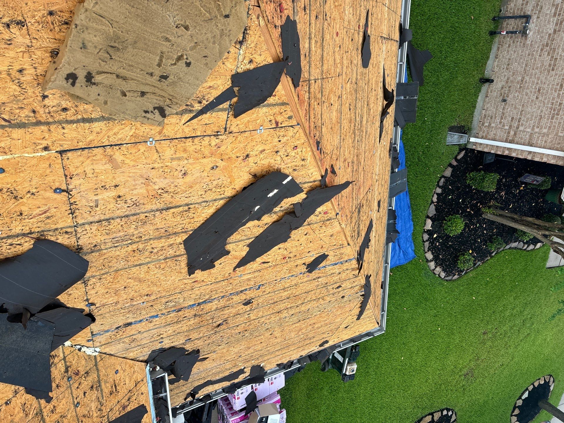 Residential Roofing Installation using Owen's Corning Duration (Lifetime) Shingles by Roof Repair Company