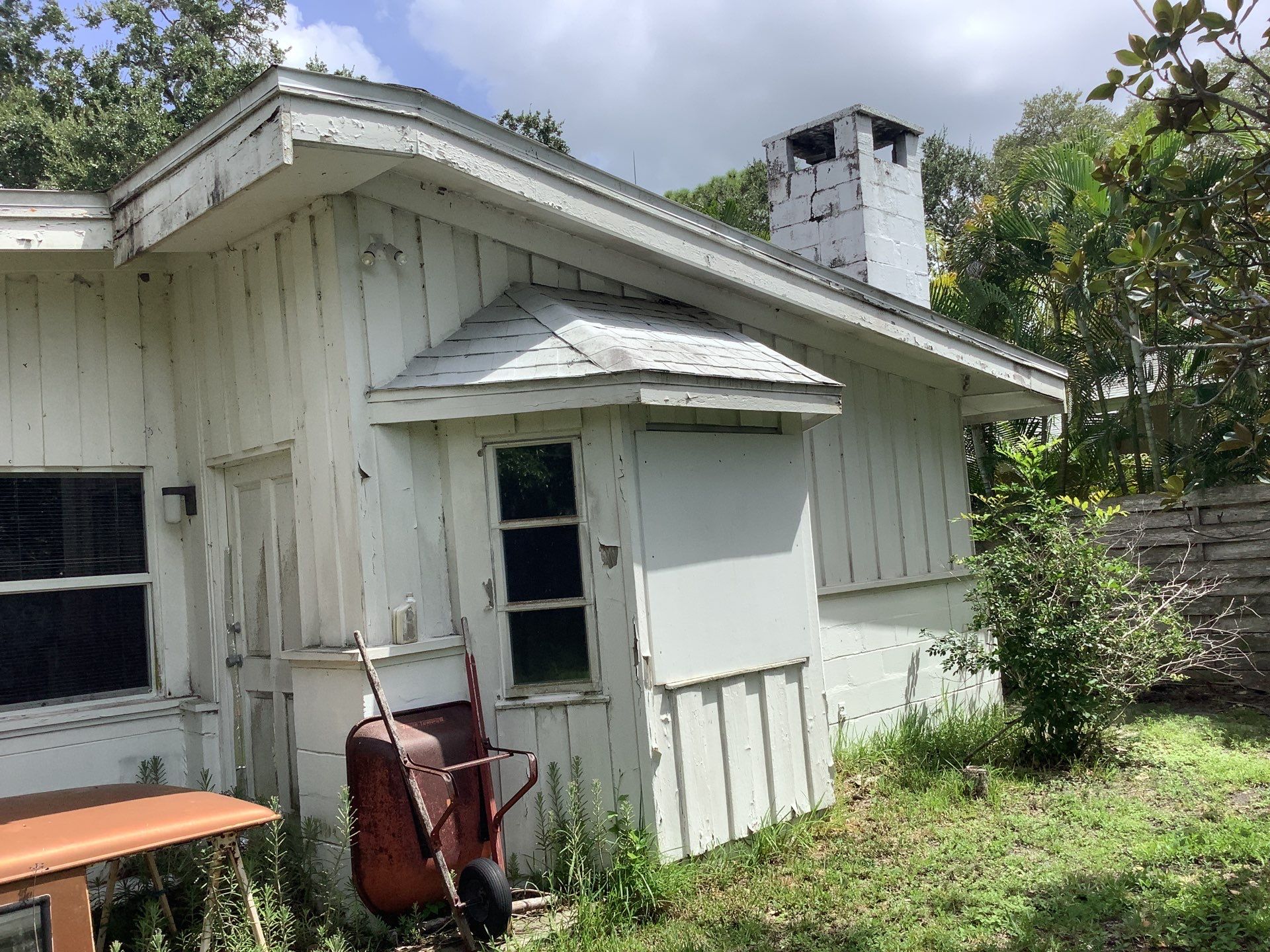 Gutter and Fascia Repair and Maintenance in Siesta Key FL by Gutter Professors