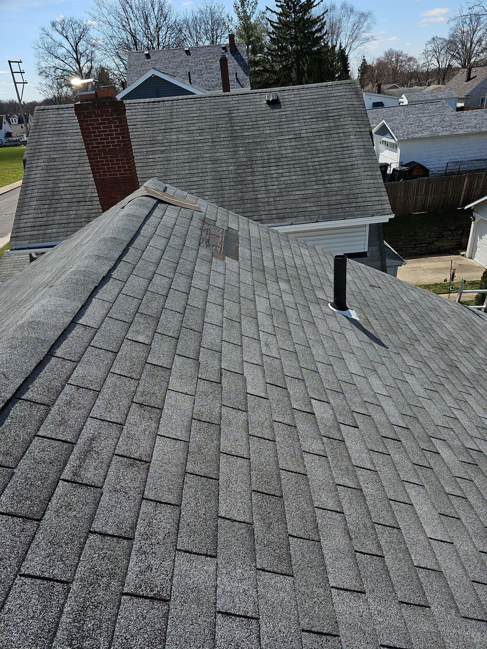 ATLAS PINNACLE COLOR: COASTAL GRANITE by Eagle Eye Roofing