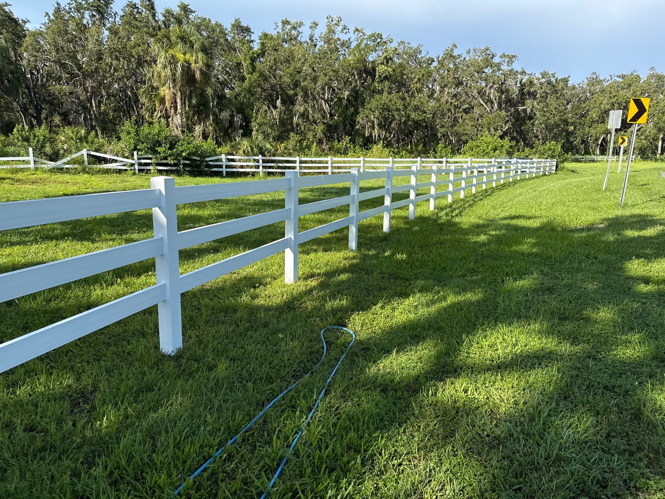 🐎 Vinyl Horse Fence, Entrance Cleaning + House Wash – Parrish, FL by Sunshine AquaWash