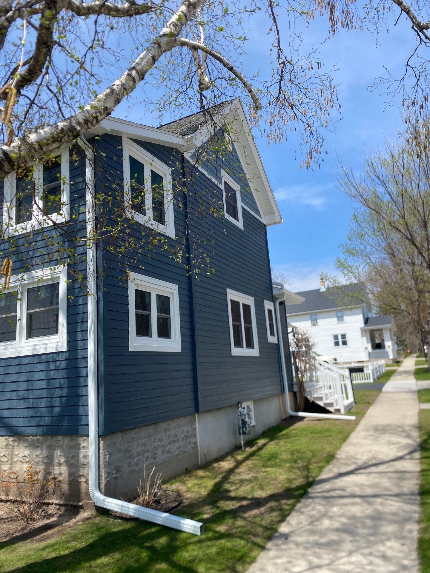 TAMMY'S DREAM HOME FIX UP!  by Gellings Roofing & Siding