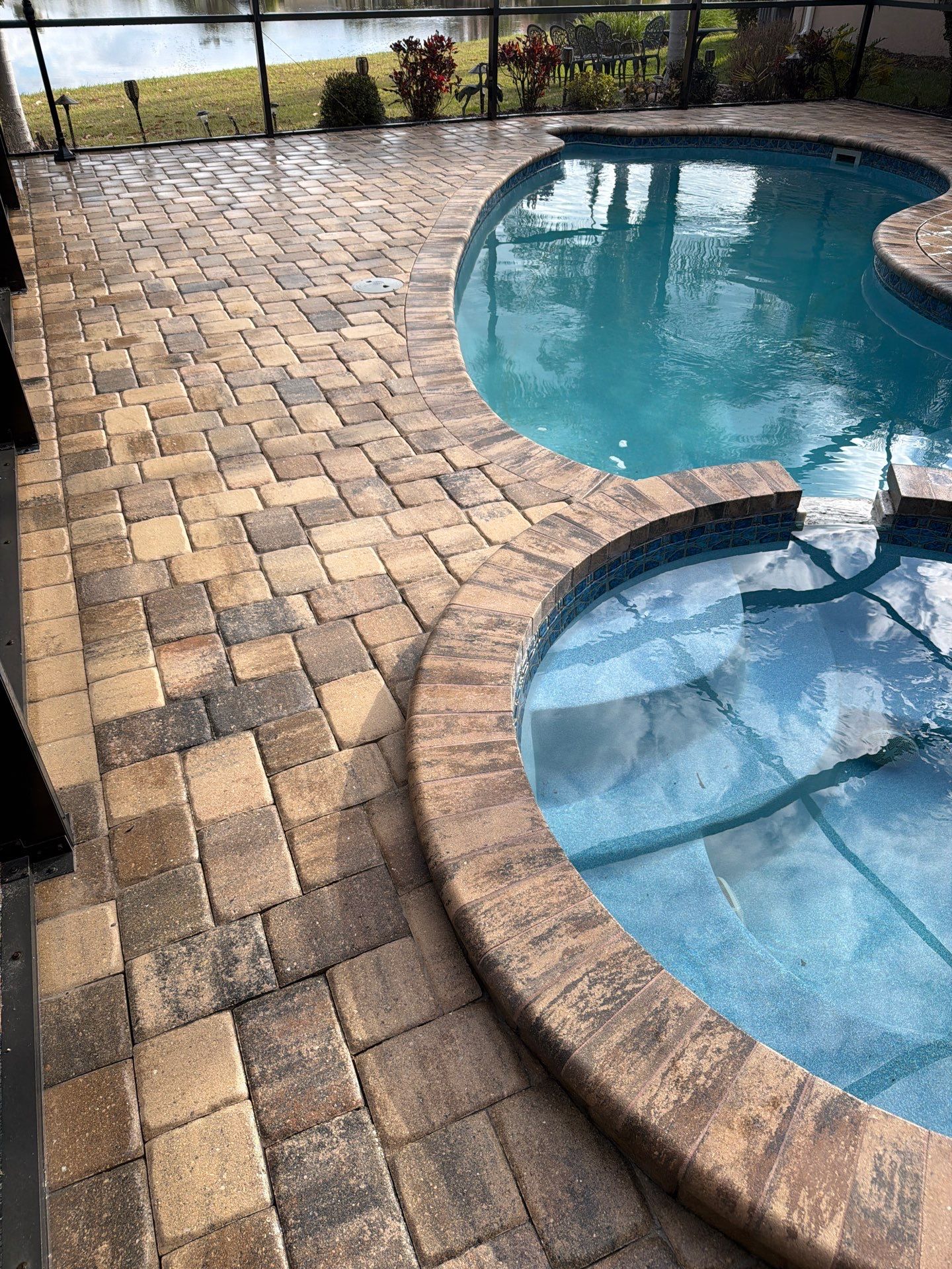 Valencia Lakes Pool Deck Paver Sealing and Restoration by Supreme Paver Experts