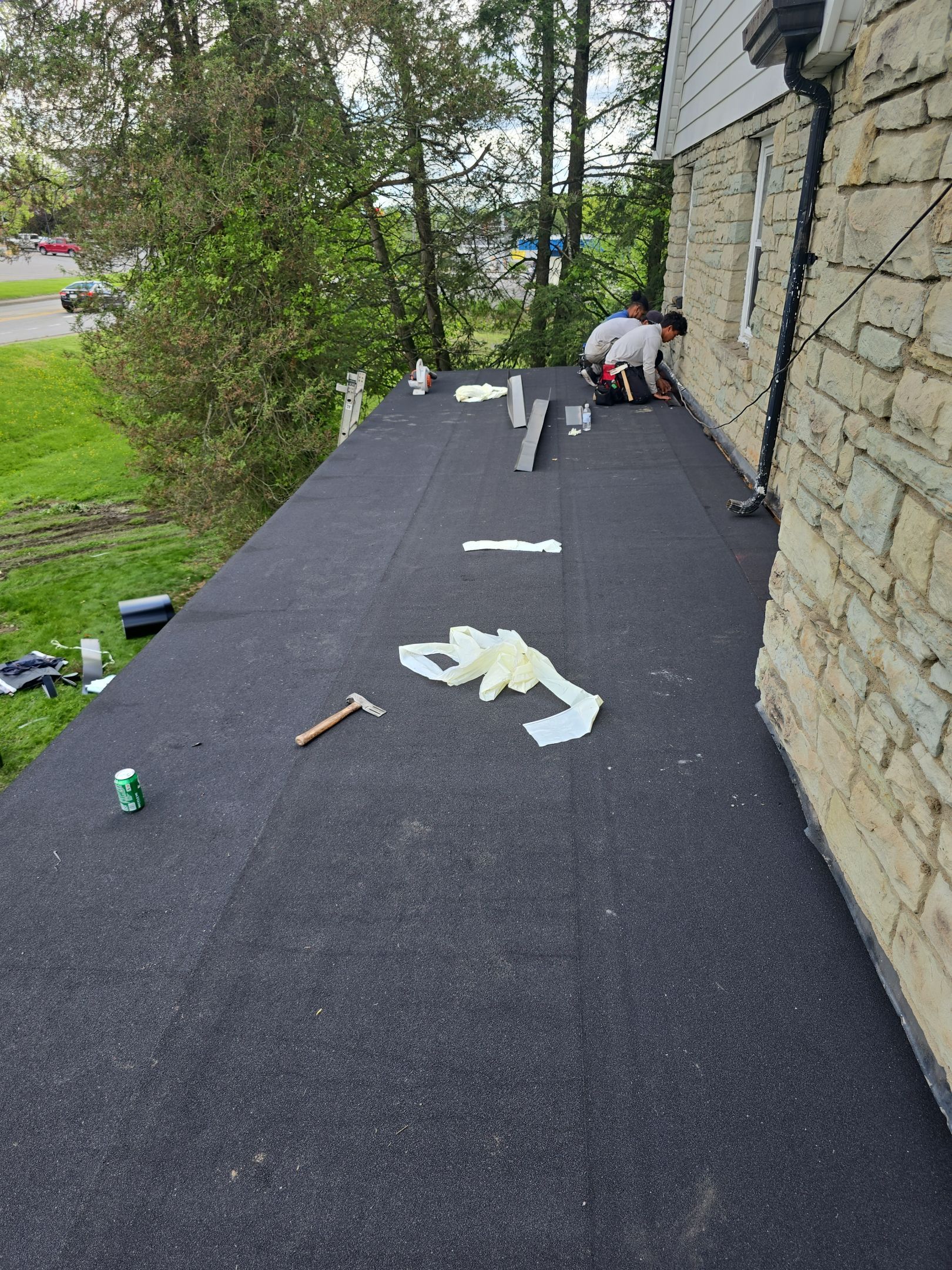 Residential Roofing Installation using GAF Timberline HDZ Charcoal by Rainstoppers Roofing