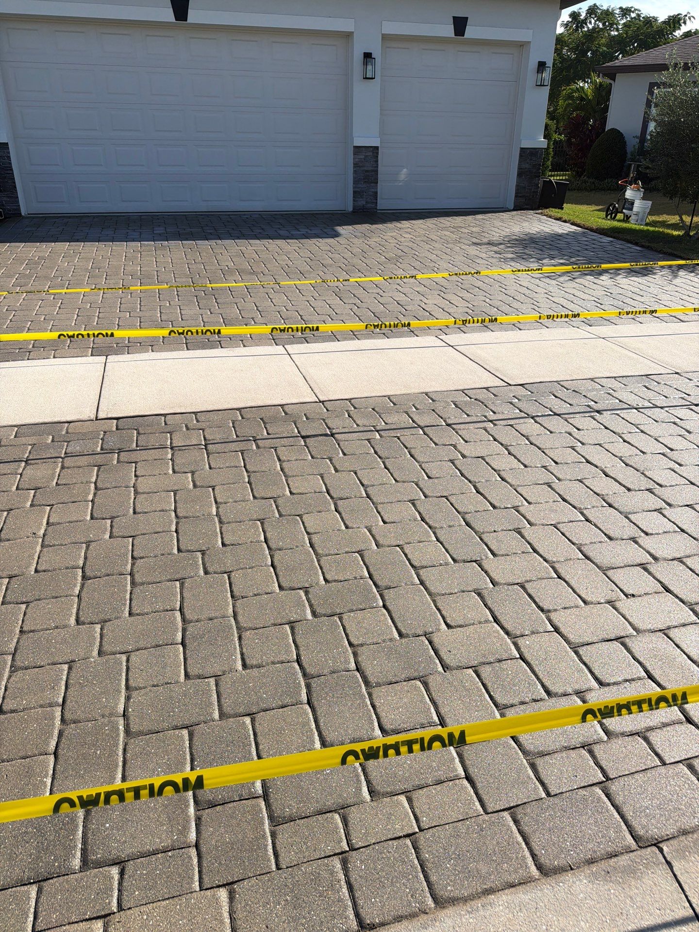 Full-Scale Paver Stripping and Sealing in La Paloma Sun City Center by Supreme Paver Experts
