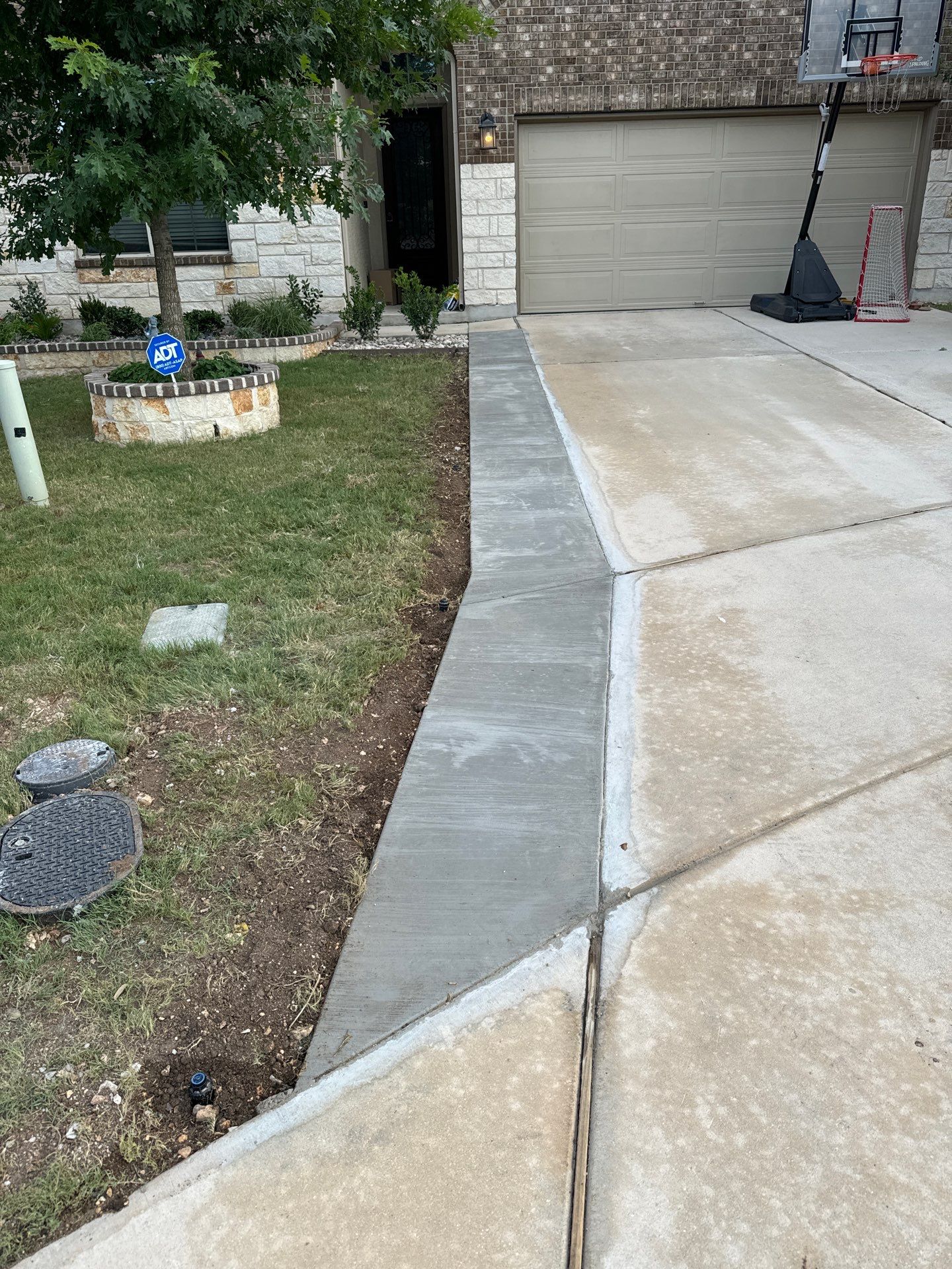 Wortham Oaks - San Antonio, TX by Hole In One Lawns, LLC