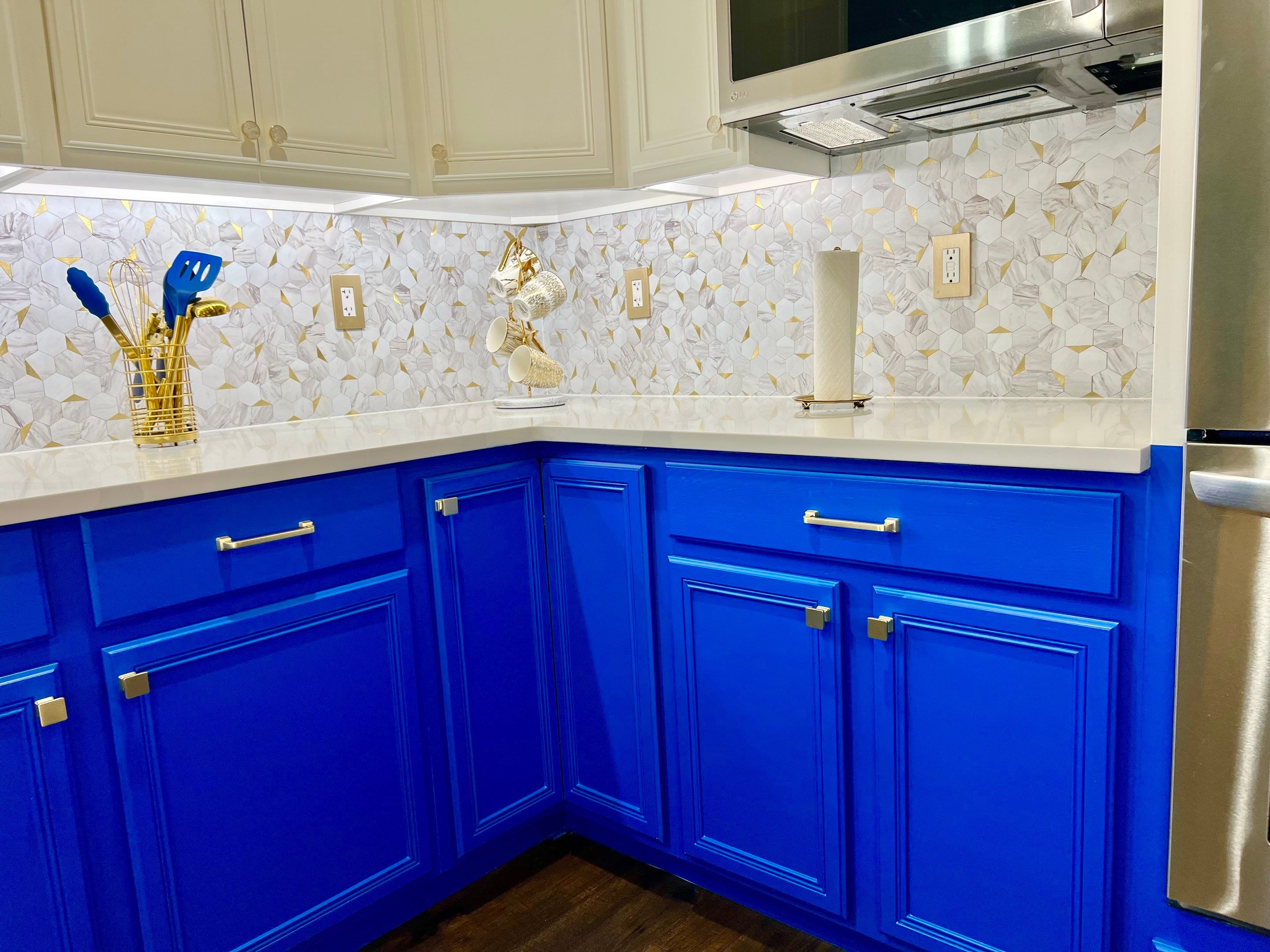 Kitchen Cabinet Painting by GLSpainters