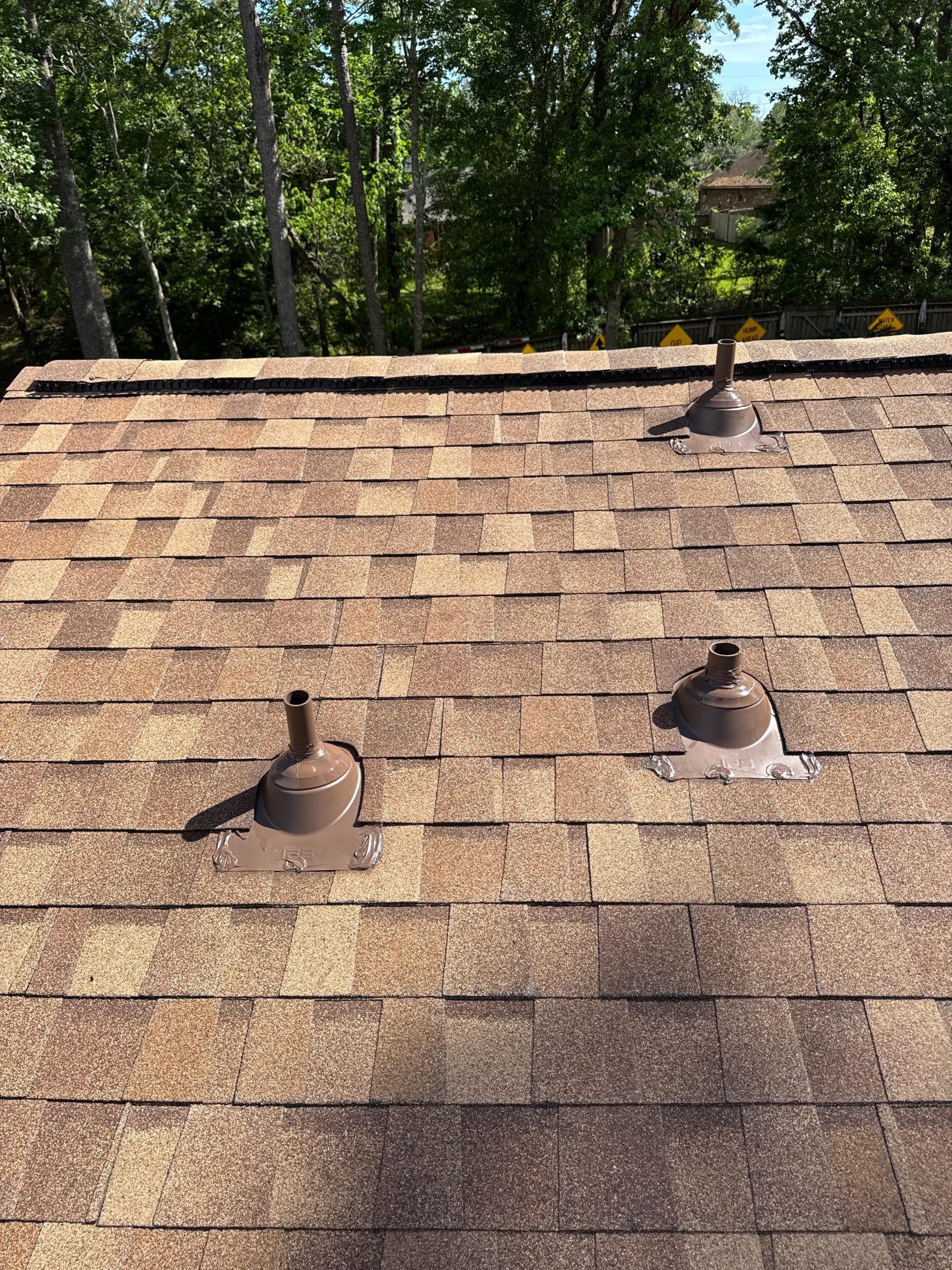 Crosby Roof Installation using Atlas Pinnacle Pristine by Modern BYLT Roofing & Construction