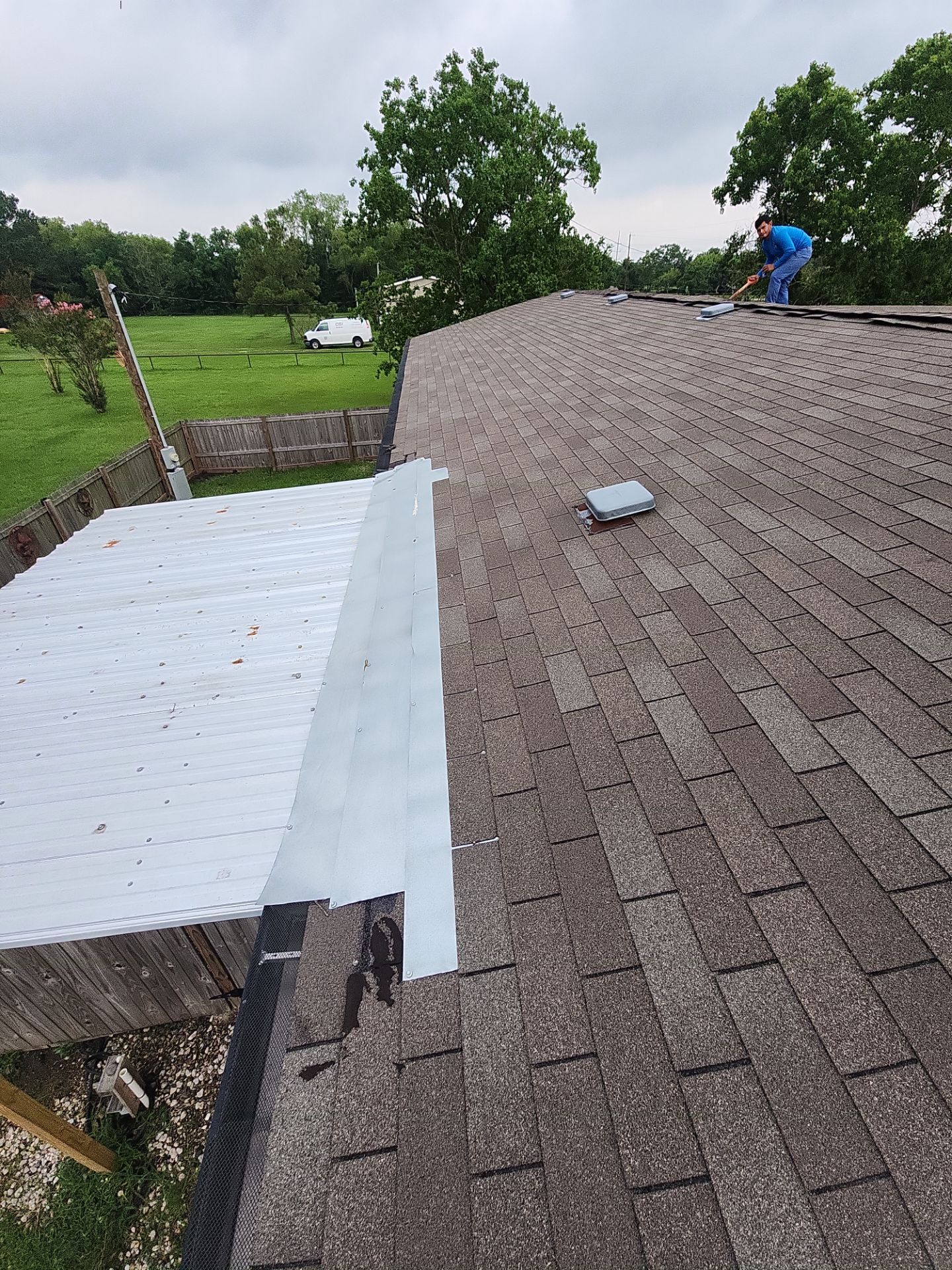 Residential Roofing Installation using Owen's Corning Duration (Lifetime) Shingles by Roof Repair Company