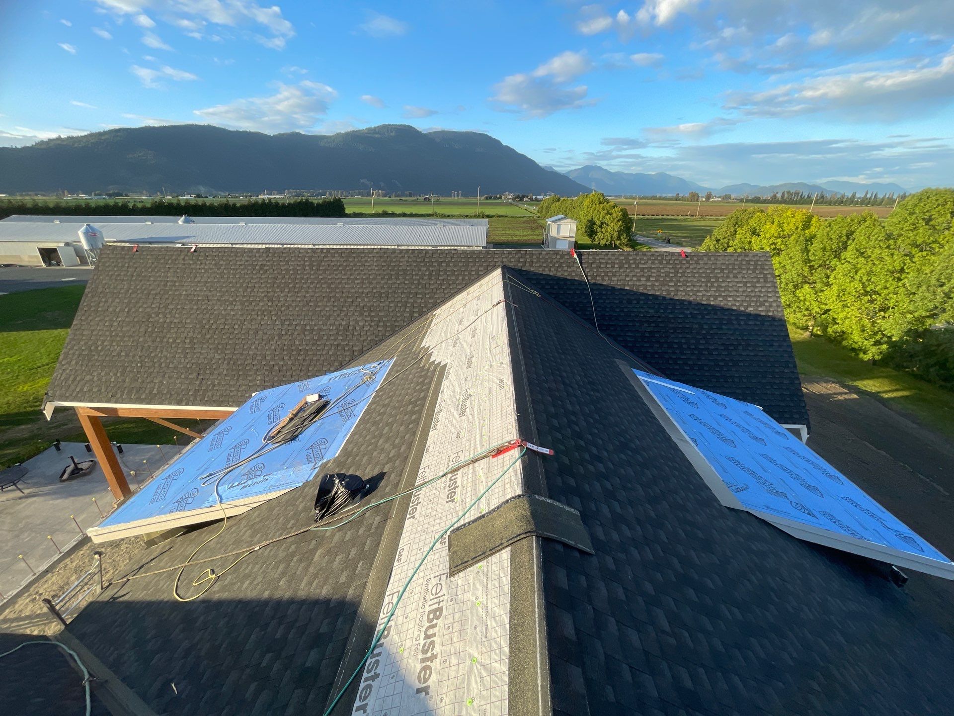 Residential New Construction by Top Notch Roofing Inc