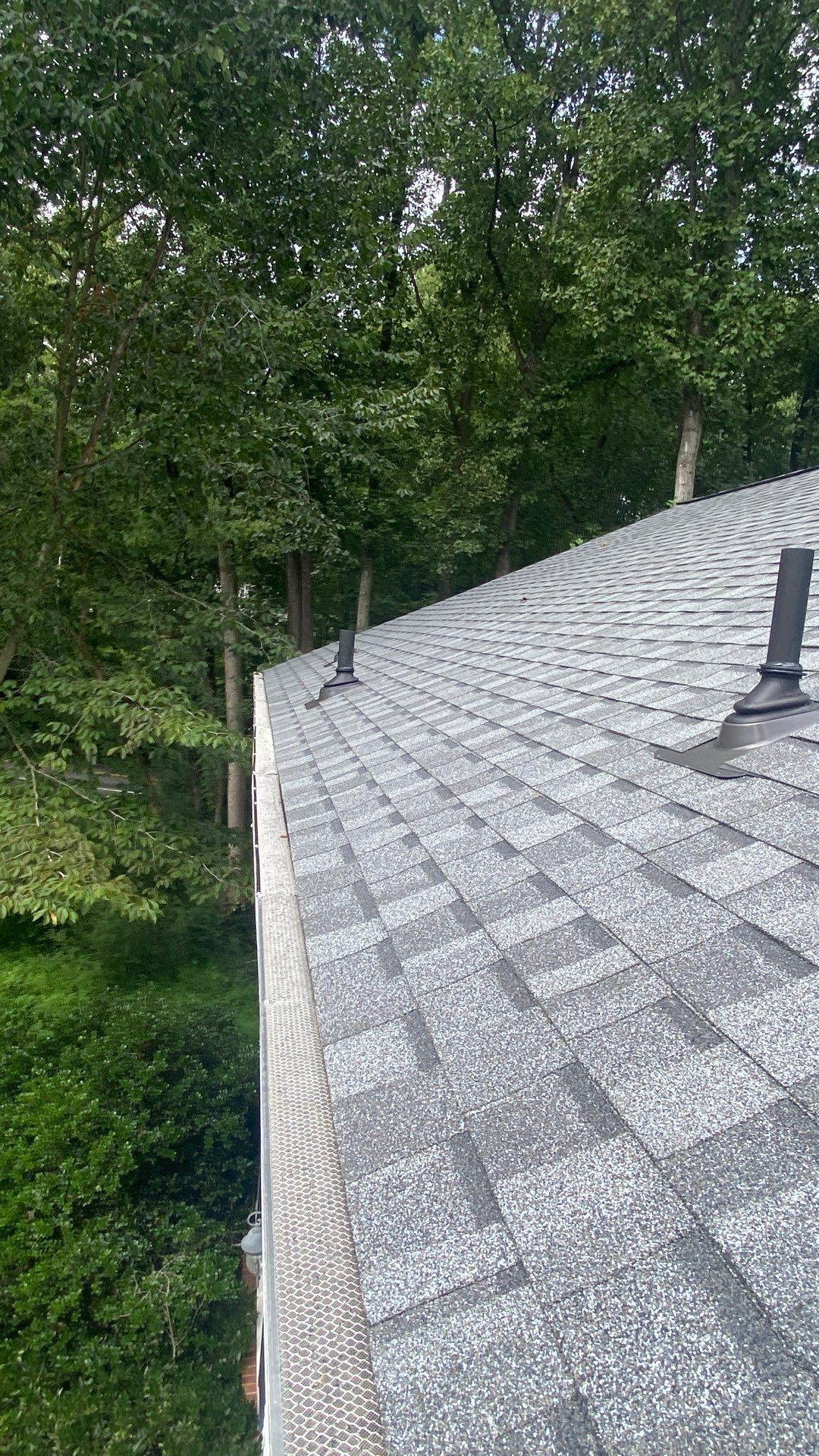 Oakton: Residential Roof Replacement with CertainTeed Landmark Designer Shingles in Pewter by RM Banning, Inc.