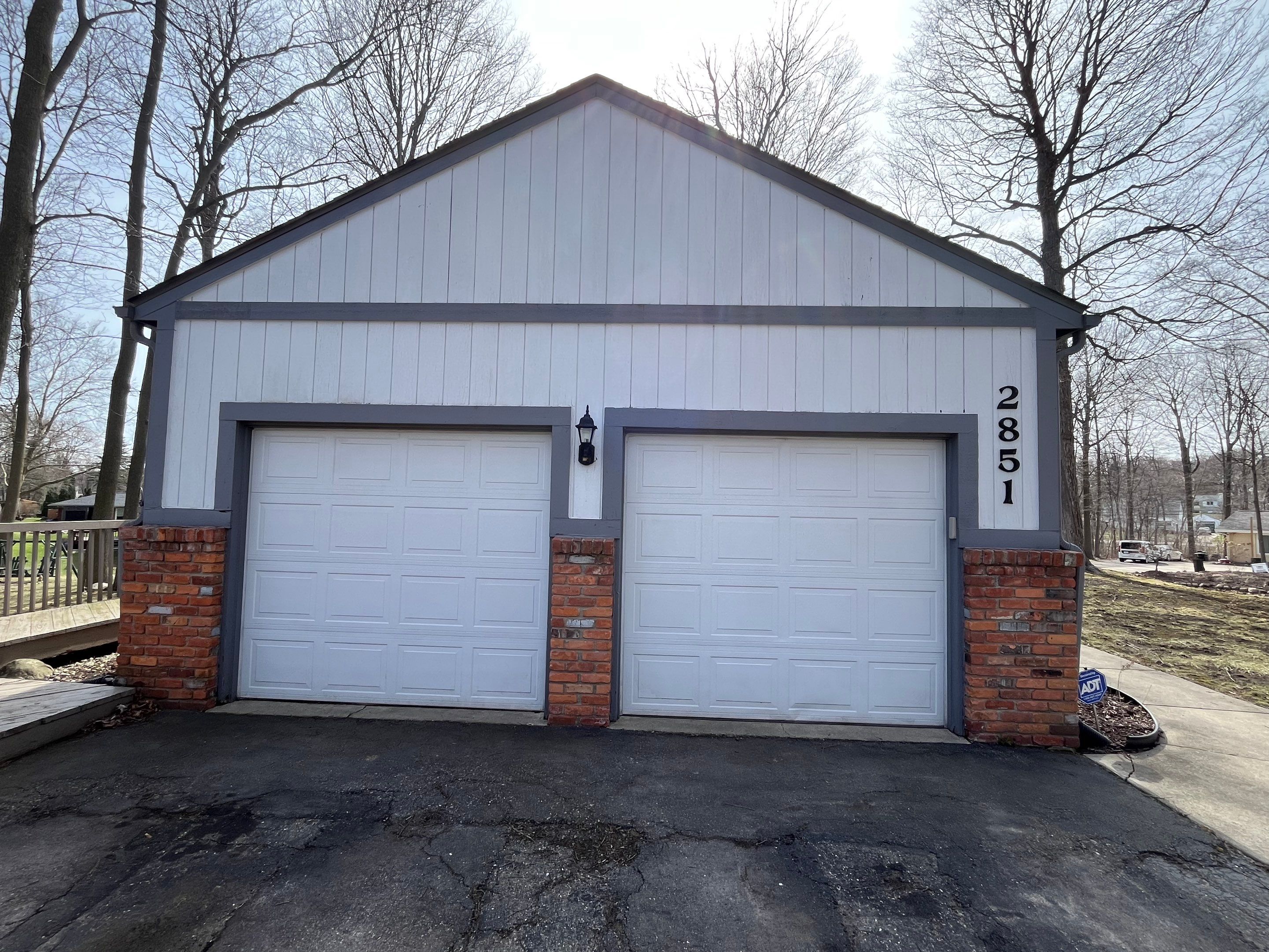 Siding Replacement using Alside Charter Oak D4.5" Deep Moss by 180 Contractors