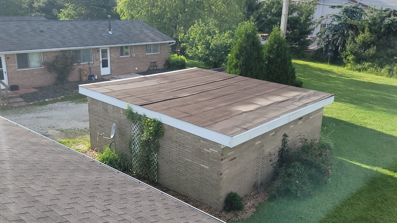 Brand: Atlas Pinnacle Color: Copper Canyon Drip: Royal Brown by Eagle Eye Roofing