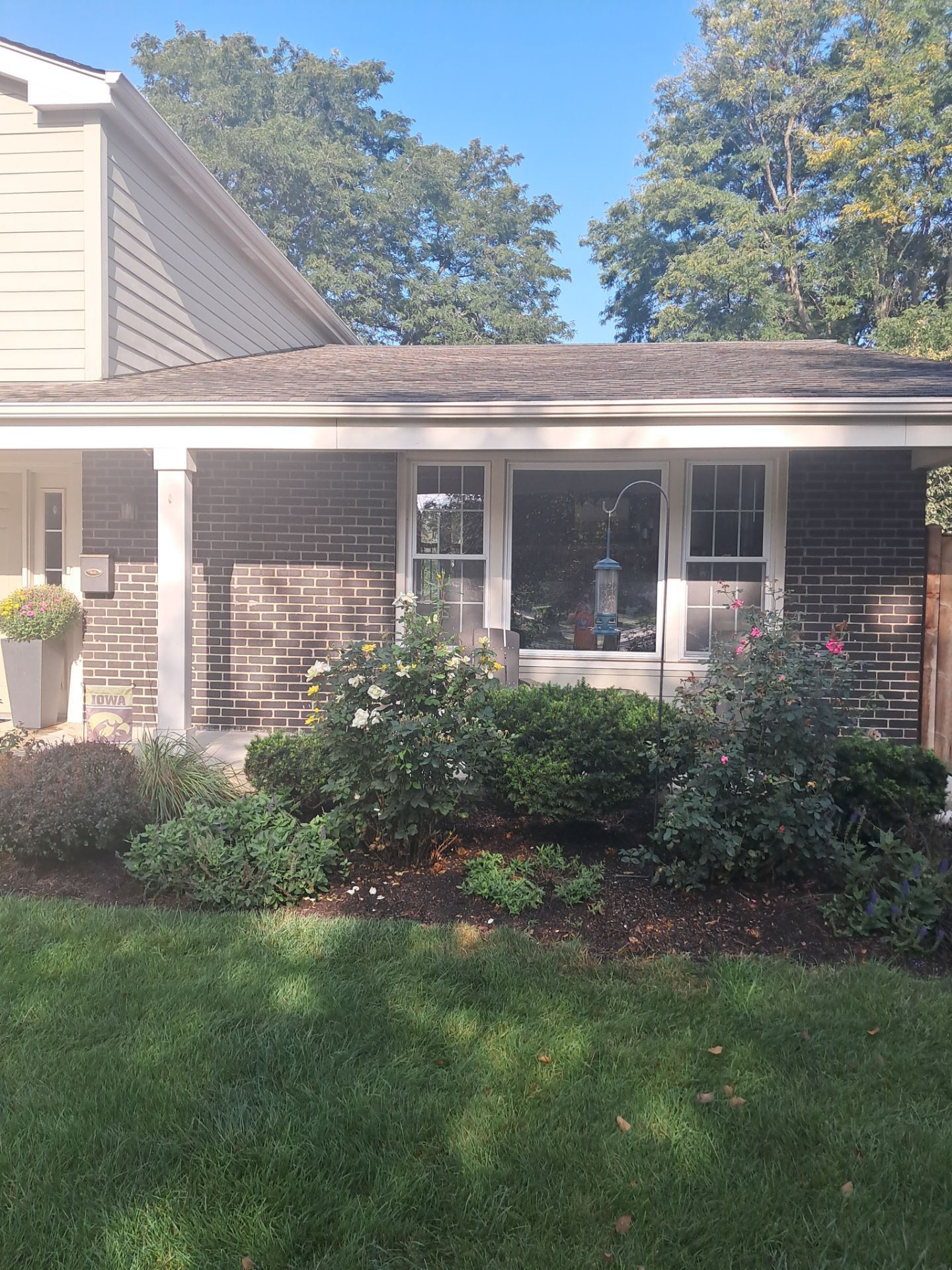 Exterior House Washing, Window Cleaning & Hardscape Maintenance by Northern Power Washing LLC.