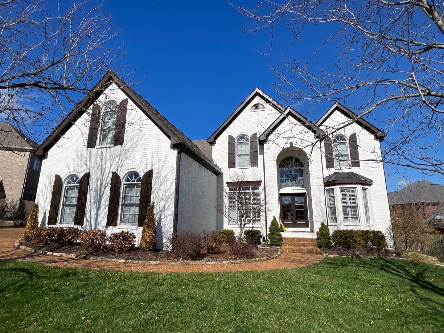 Residential Roofing Installation using Owen's Corning Oakridge Architectural Shingle by Paragon Roofing
