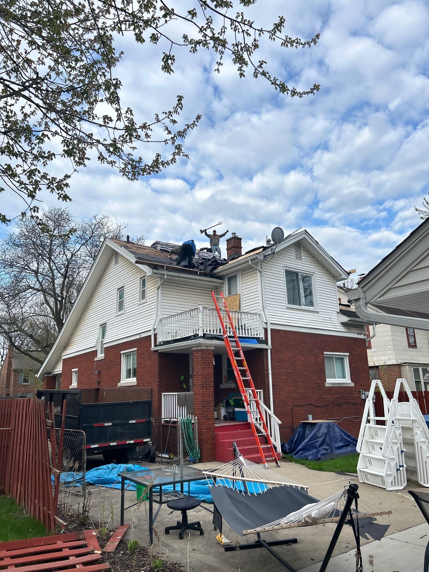 New GAF Timberline HDZ Roofing System  by Northwest Construction 