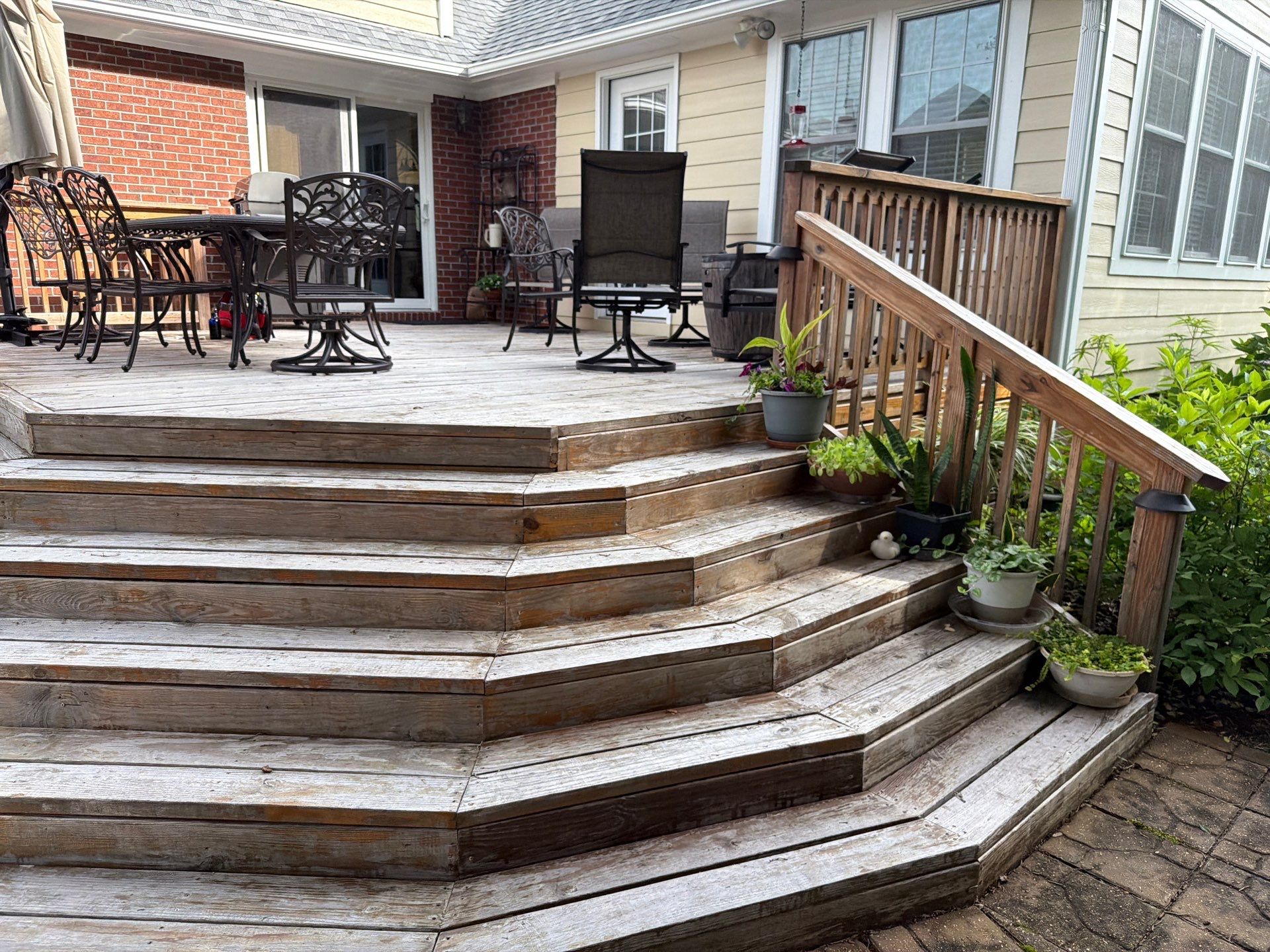 Deck using Wood Sealant by DuraSeal
