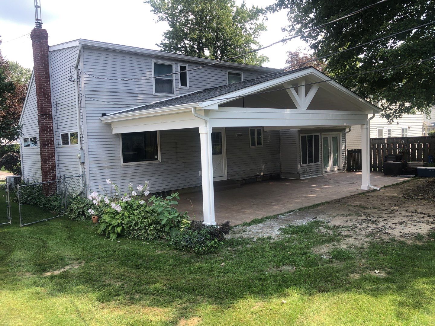 Outdoor Living- Addition by Ivy Lea Construction