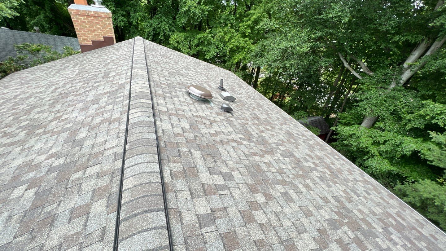 Springfield CertainTeed Landmark Weathered Wood Roof Installation by RM Banning, Inc.