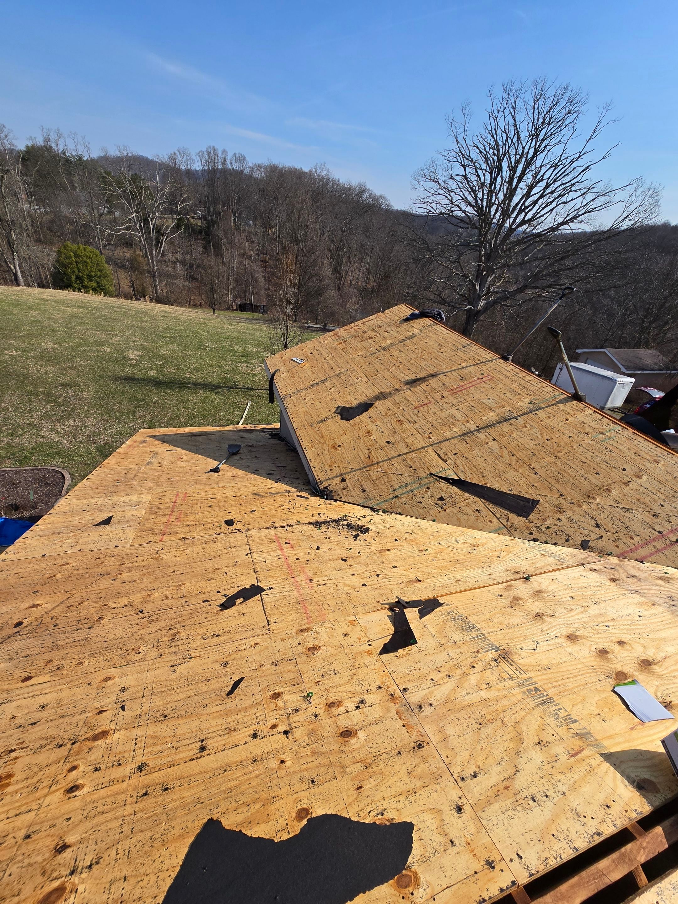 Residential Roofing Installation using GAF Timberline HDZ Charcoal by Rainstoppers Roofing