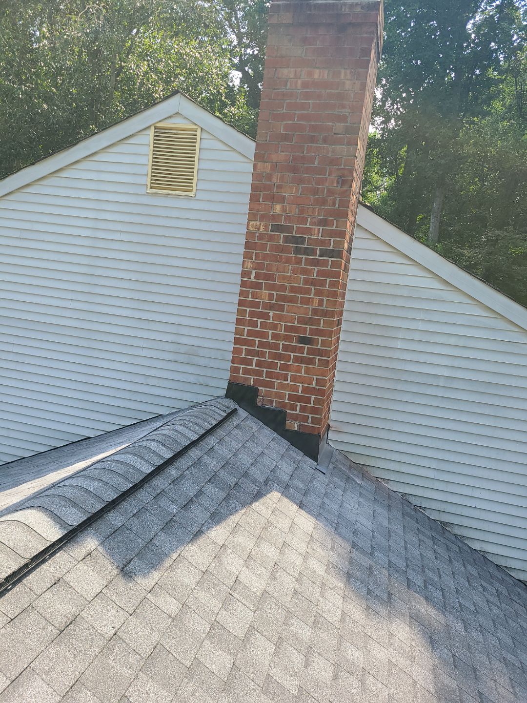 Oakton: Residential Roof Replacement with CertainTeed Landmark Designer Shingles in Pewter by RM Banning, Inc.