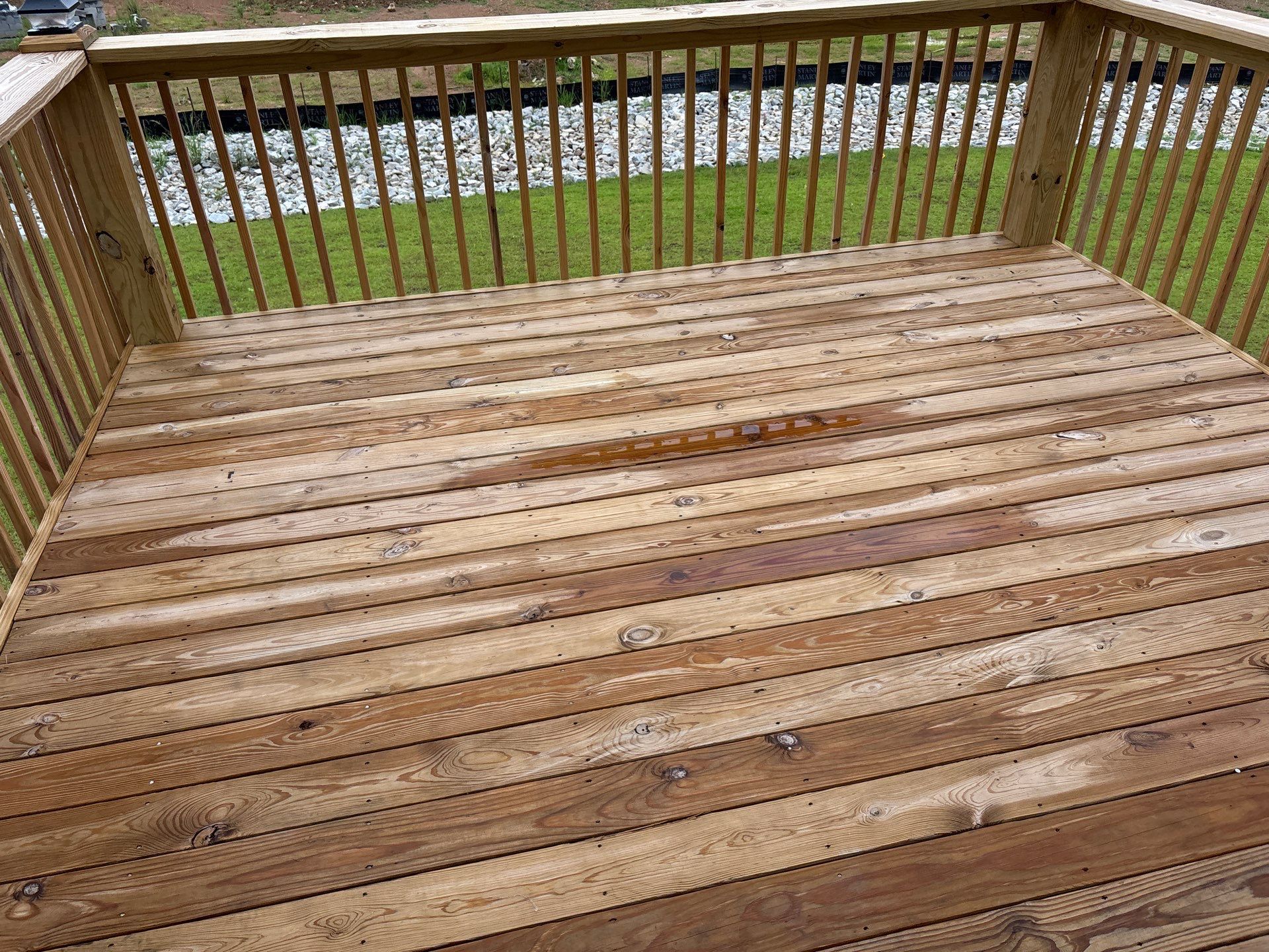 Wood Deck using Wood Sealant by DuraSeal