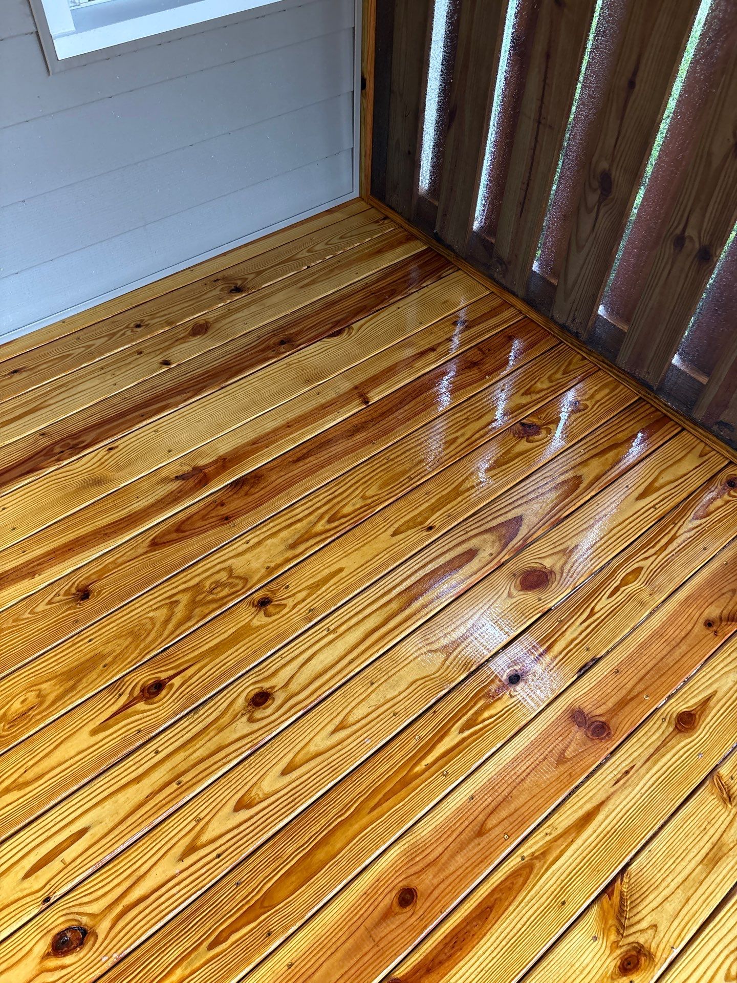 Wood Deck using Wood Sealant by DuraSeal