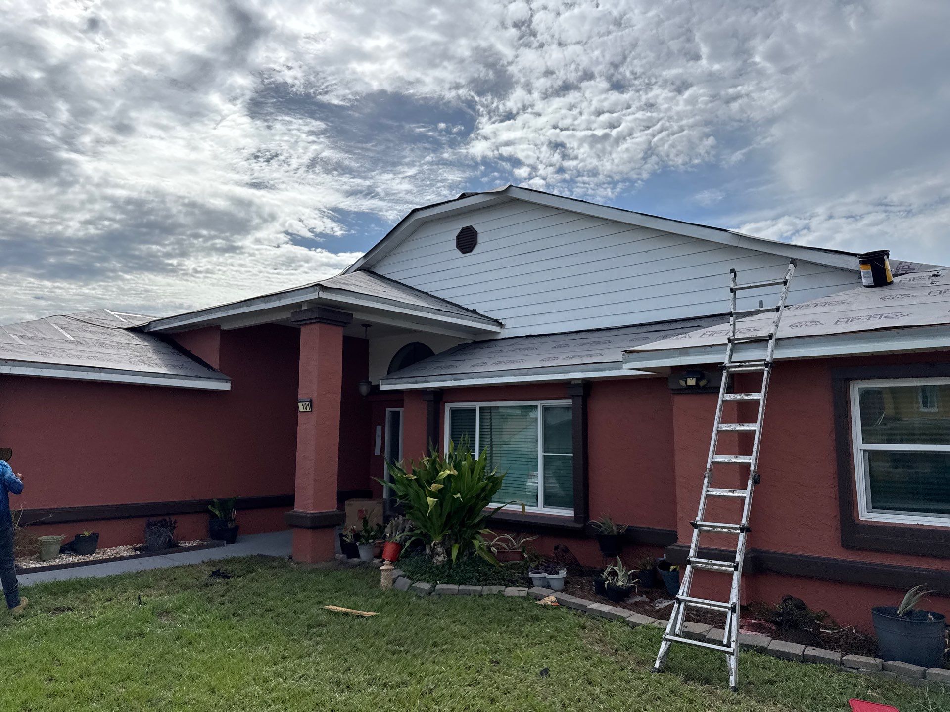Residential Metal Roofing Installation and Gutter Replacement in Kissimmee by Pinnacle Roofing Group