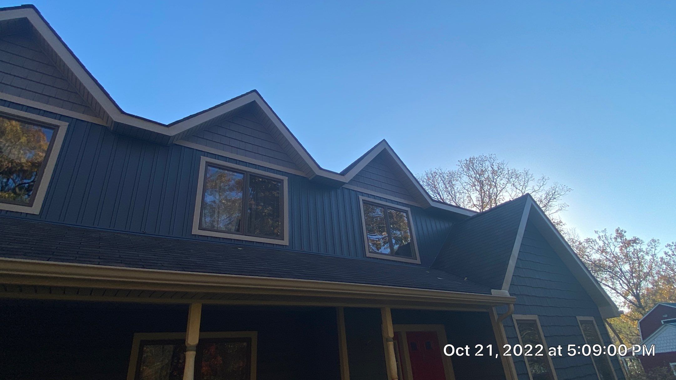 CertainTeed Monogram D5 Pacific Blue + Cedar Impression Shake Driftwood Blend & Pacific Blue + CertainTeed Board & Batten Pacific Blue by 180 Contractors