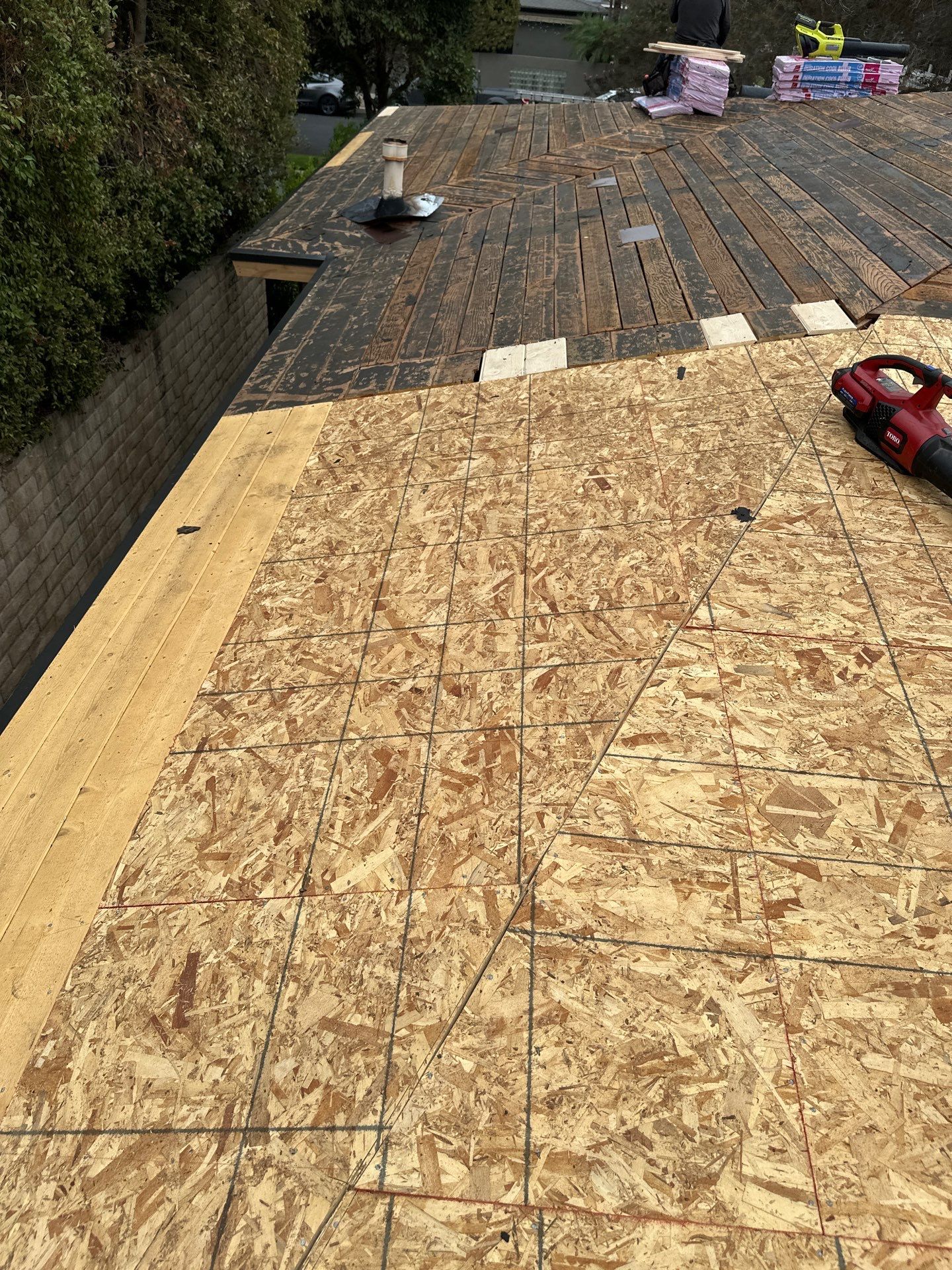 Roof Replacement - Los Angeles, CA 91604 by Epic Roof Replacement