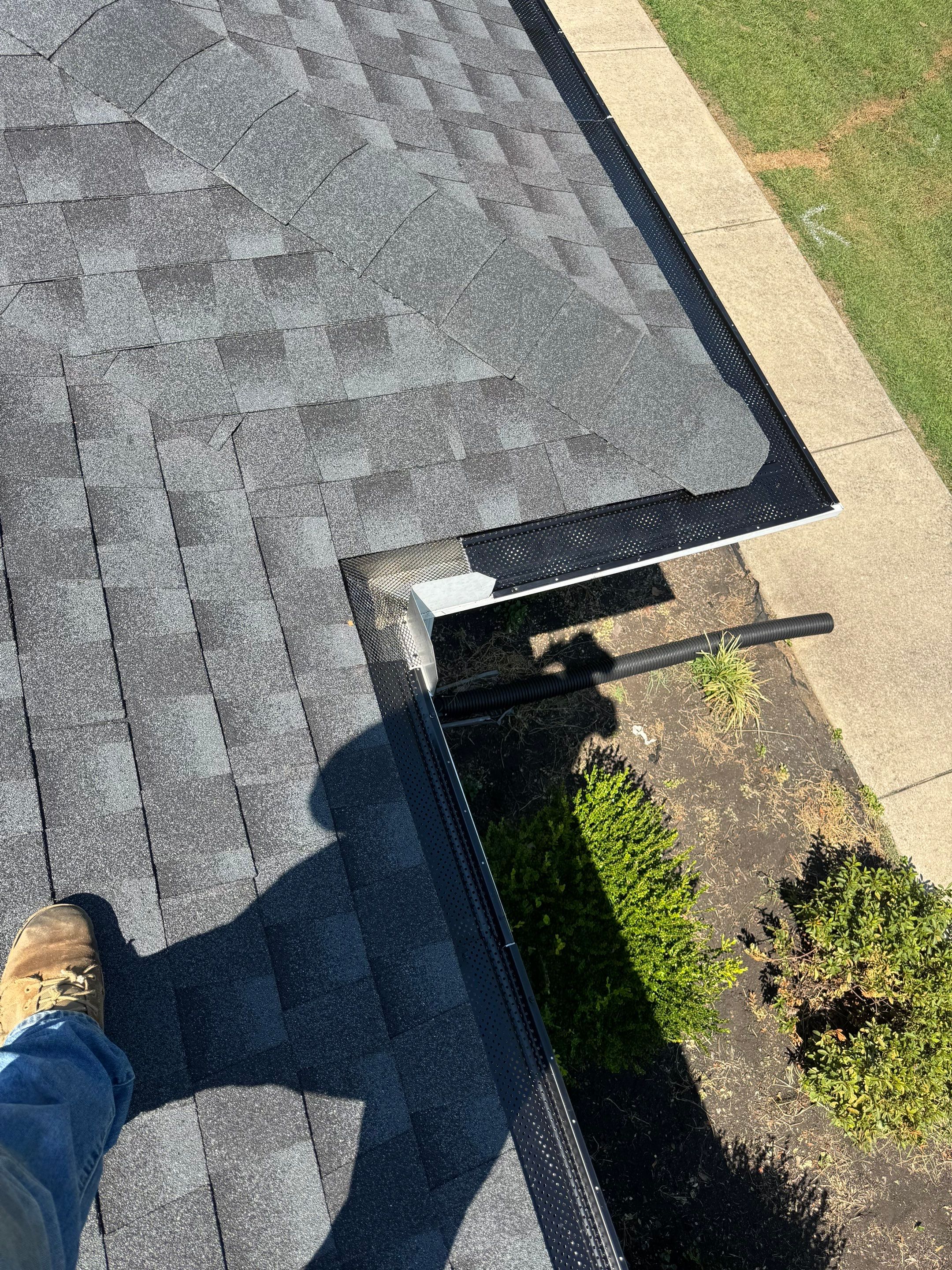 GAF Timberline HDZ in Charcoal by Undersun Roofing