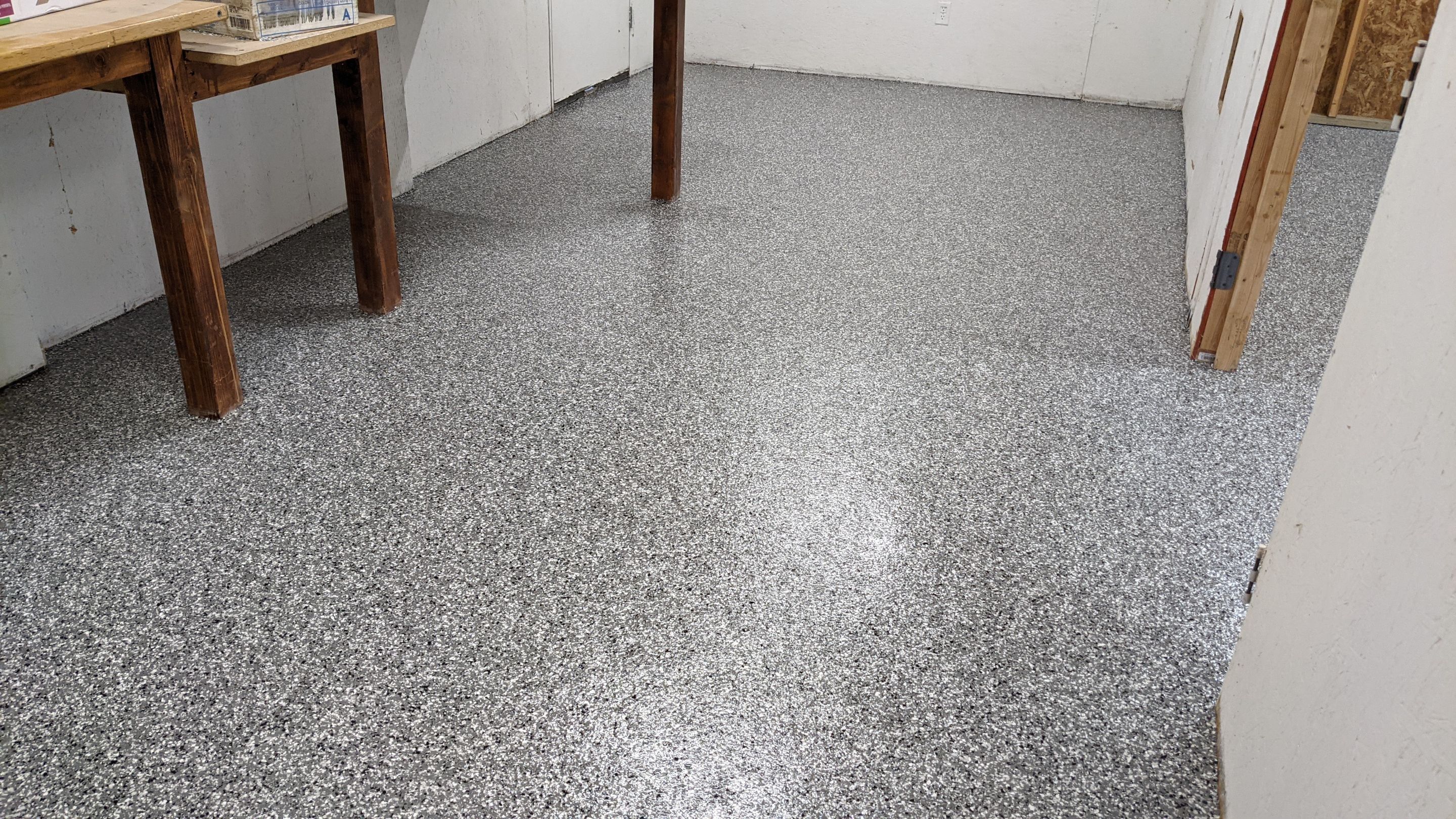 Garage Transformation using Penntek Evolution System and Smoke Color by Croc Coatings, LLC