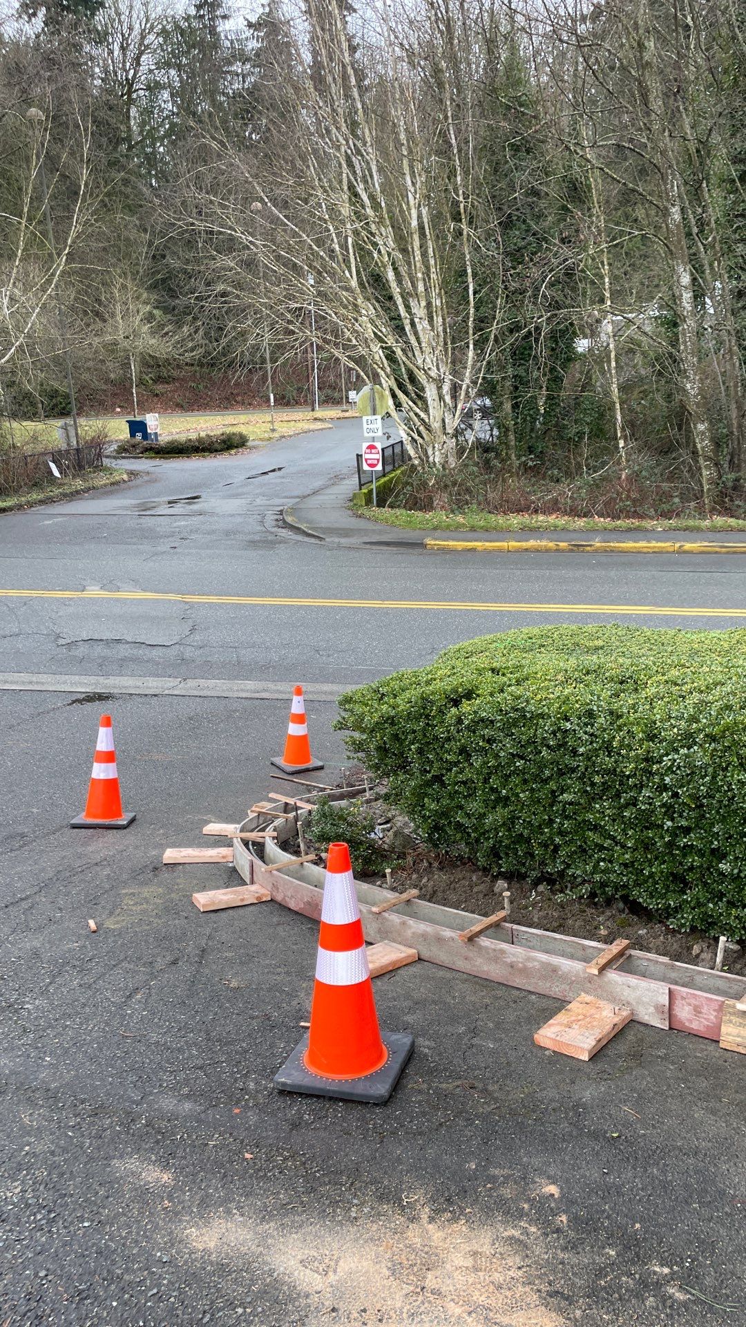 Striping, Asphalt Patch Repair & Concrete Curbing | Edmonds  by Jireh Asphalt & Concrete Inc 
