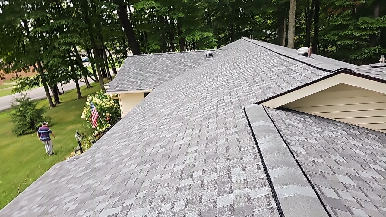 ATLAS PINNACLE COLOR: COASTAL GRANITE by Eagle Eye Roofing