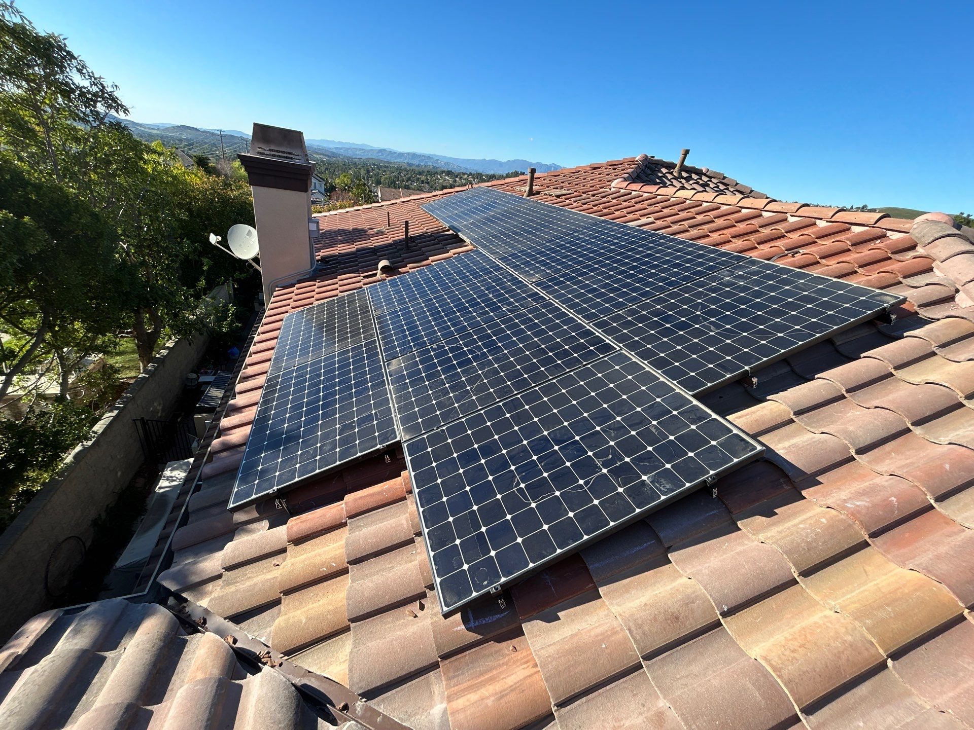 Comprehensive Solar and Tesla Powerwall 3 Battery Installation in Westlake Village by AWS Solar