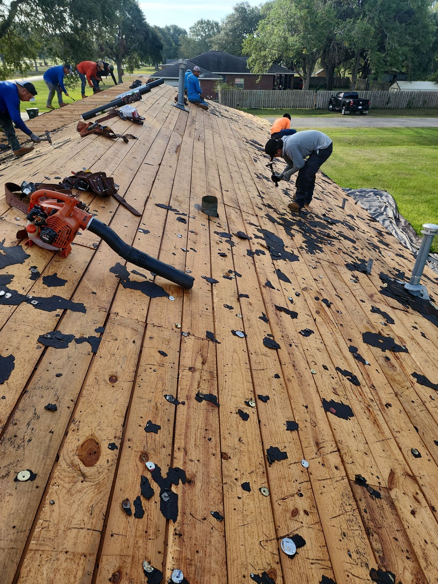 Residential Roofing Installation using Owen's Corning Duration (Lifetime) Shingles by Roof Repair Company