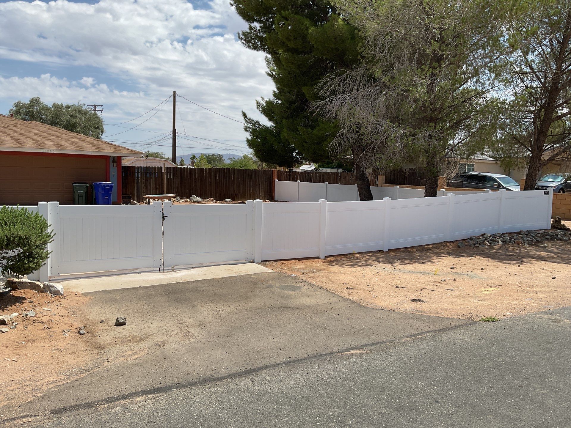 Fence Installation using Vinyl by Fence Guys Inc. 