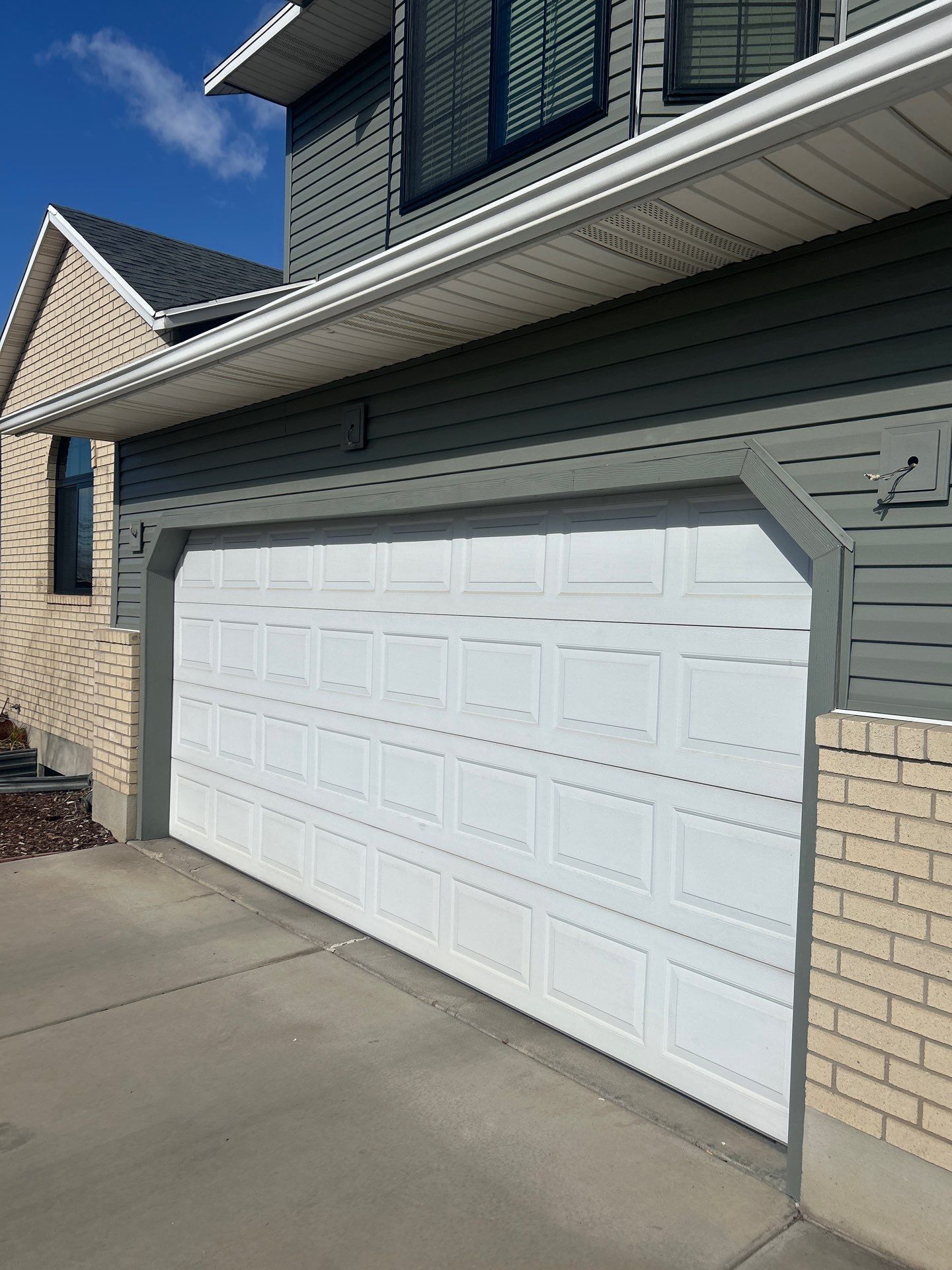 Orem | Premium HeartTech Vinyl Upgrade | Aspen & Quiet Willow Accents by Ideal Siding Utah