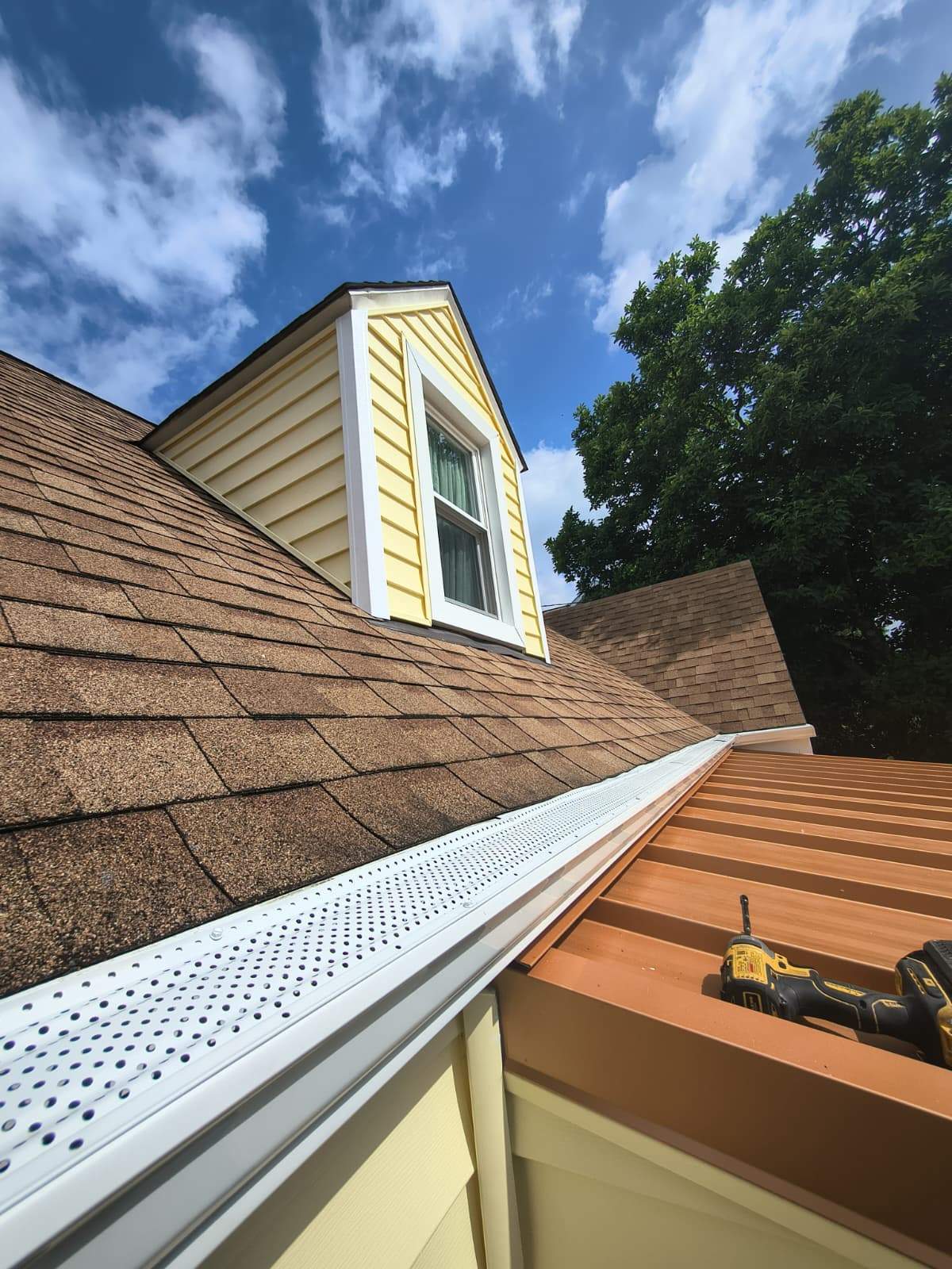 Autumn Yellow Makeover in New Kensington by Ideal Siding Pittsburgh