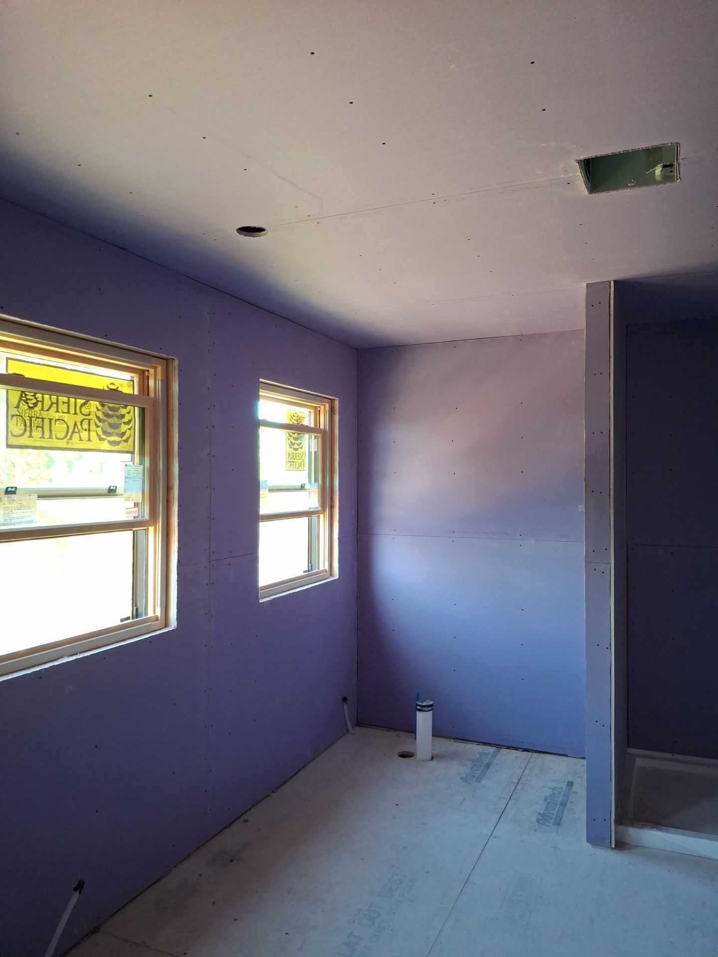 New construction Drywall  by Big Pine Panting Inc