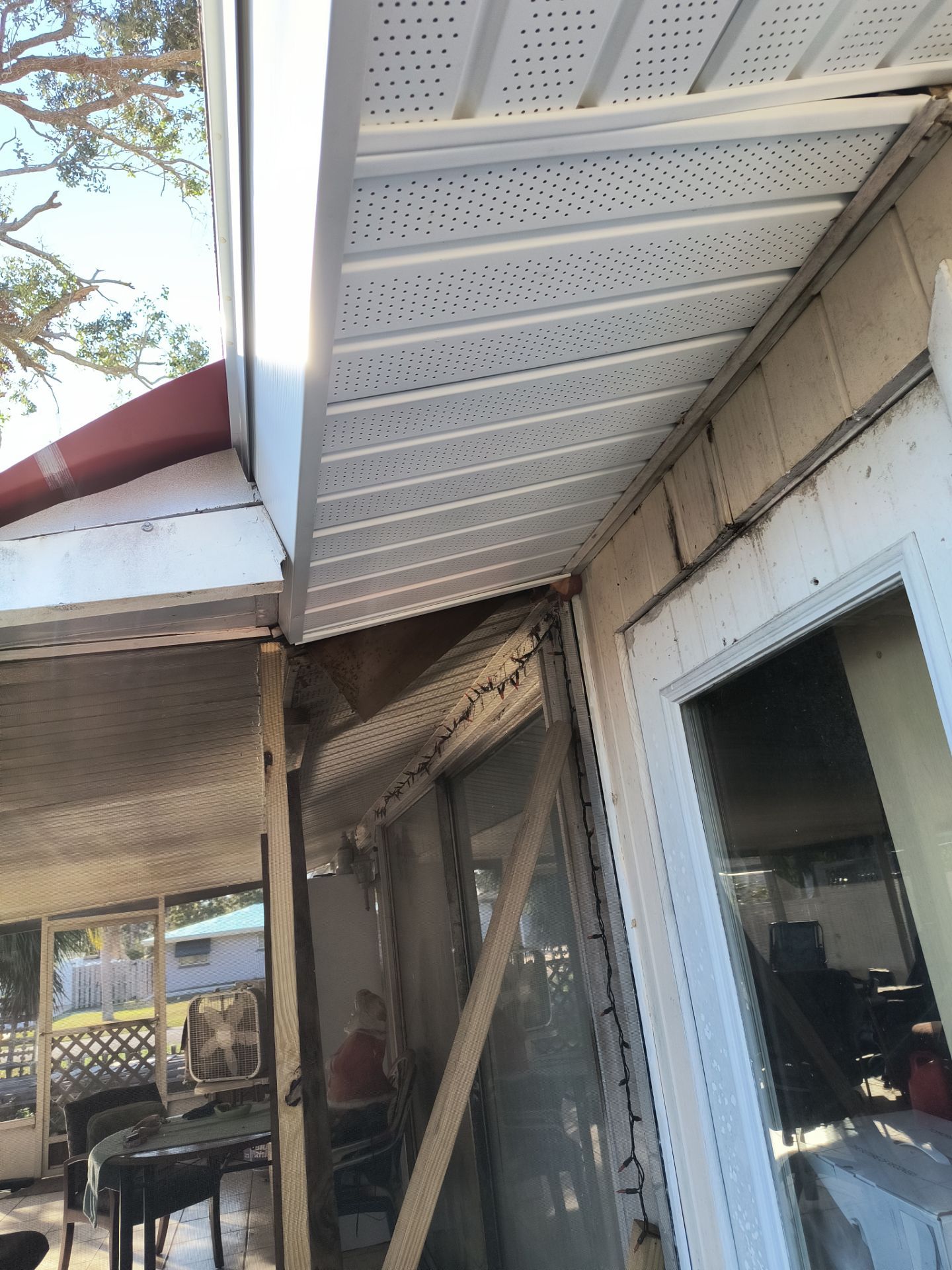 White Soffit and Fascia Upgrade in Sarasota FL by Gutter Professors