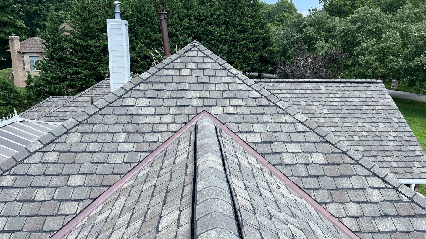 Roof Replacement using Certainteed Grand Manor Shingles by American Home Contractors