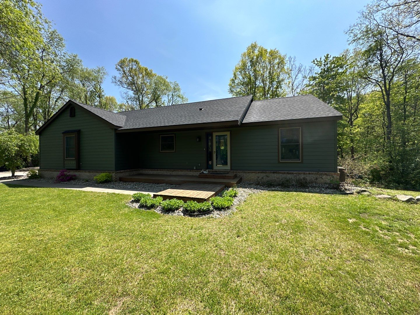Siding Replacement using Alside S7 Cedar Mill Grain Composite by 180 Contractors