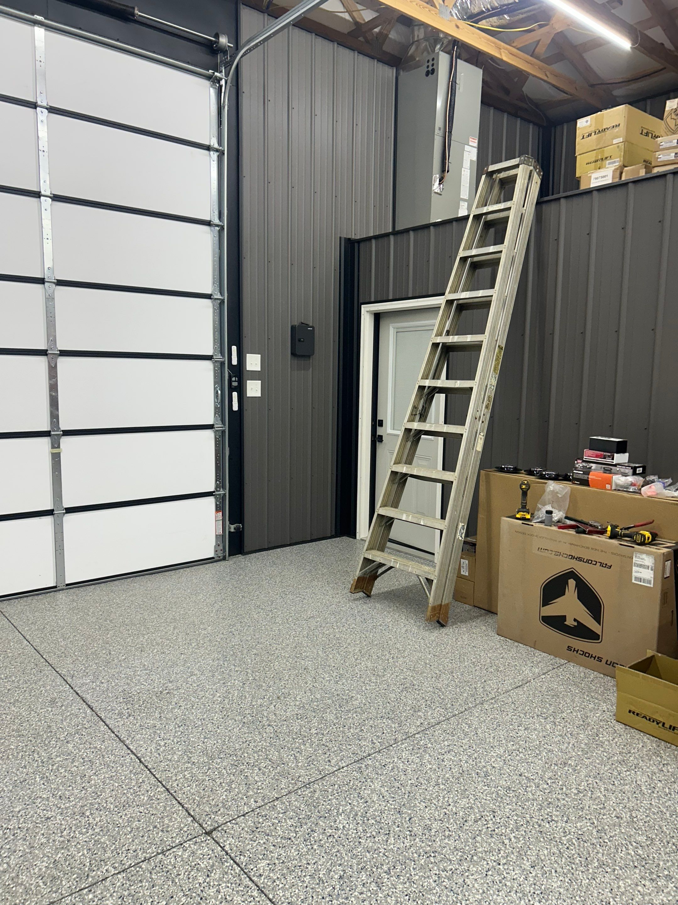 Gibbs Garage by Omnia Roofing