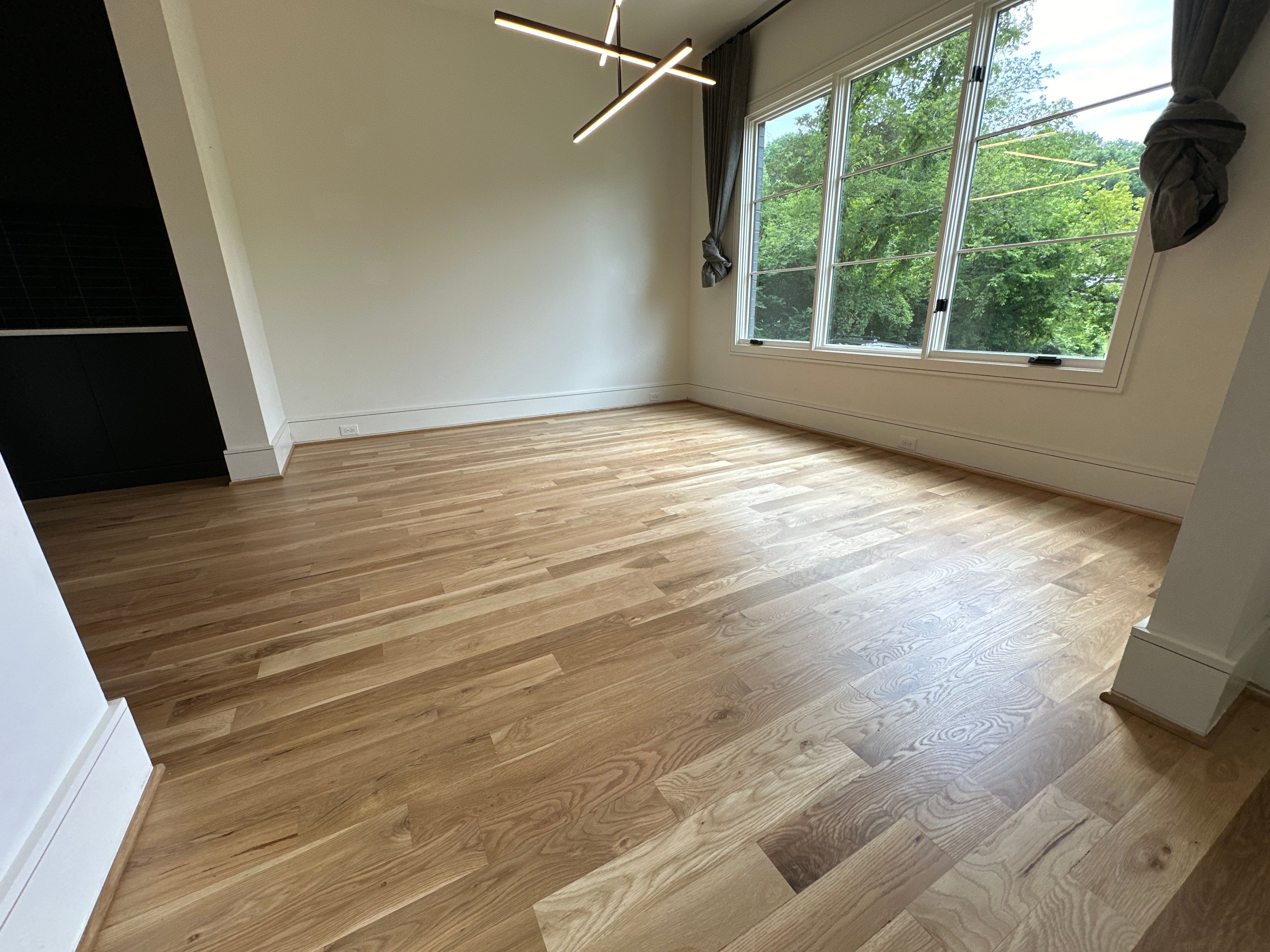 Interior Paint and Flooring in Nashville by Music City Improvements