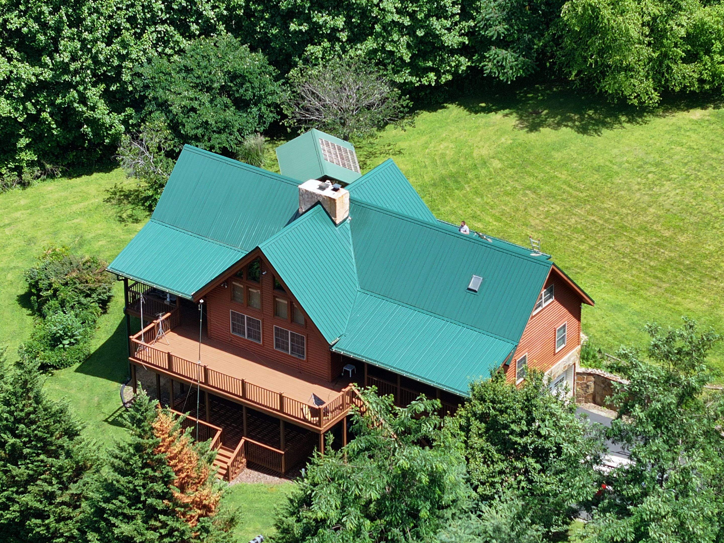 Crigger Residence by Omnia Roofing