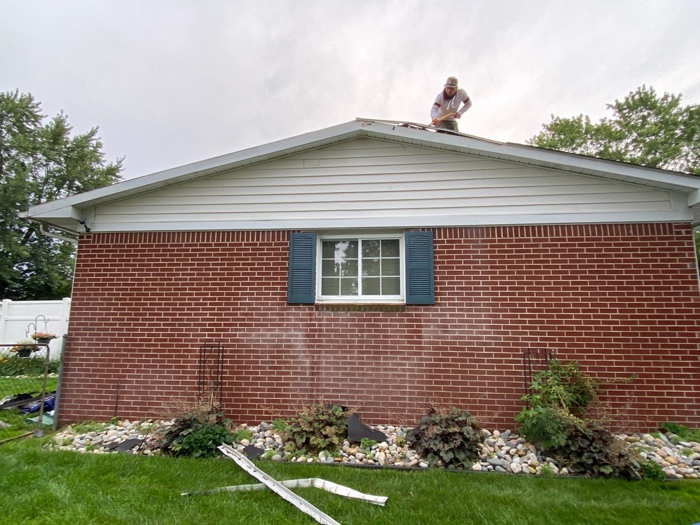 Roof Replacement using CertainTeed Landmark by 180 Contractors